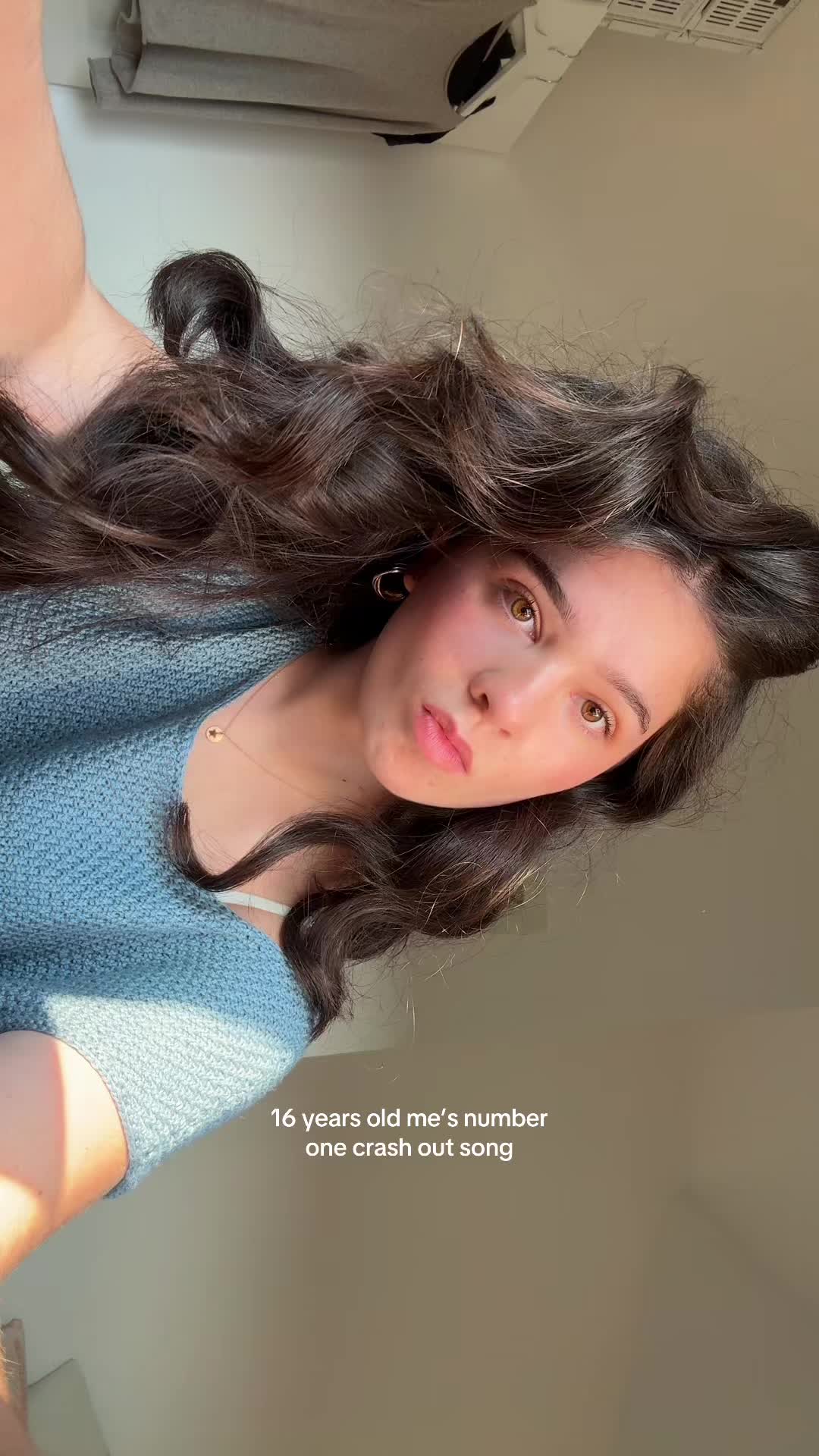 @Elli