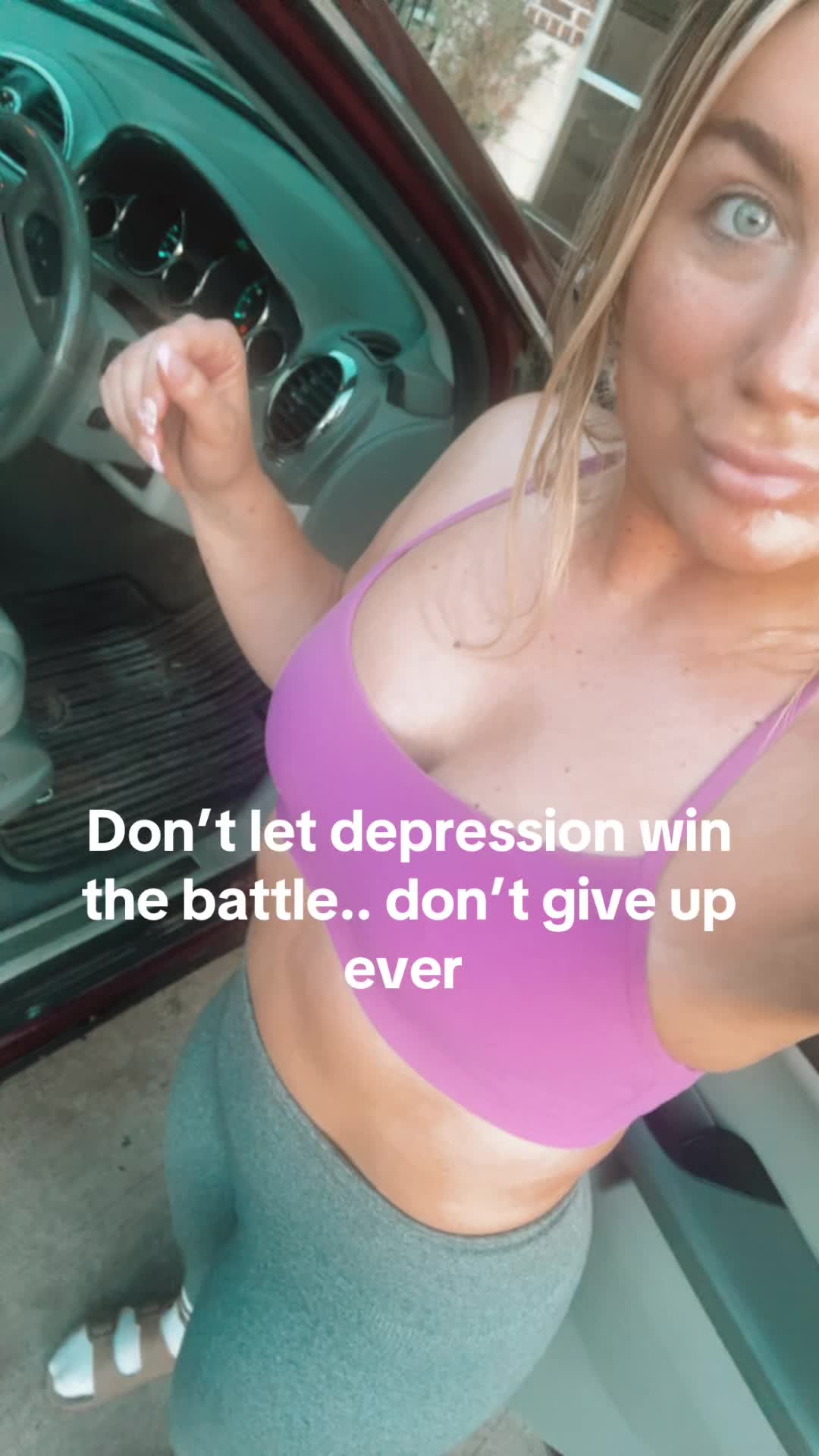 @Laceybarbieee
