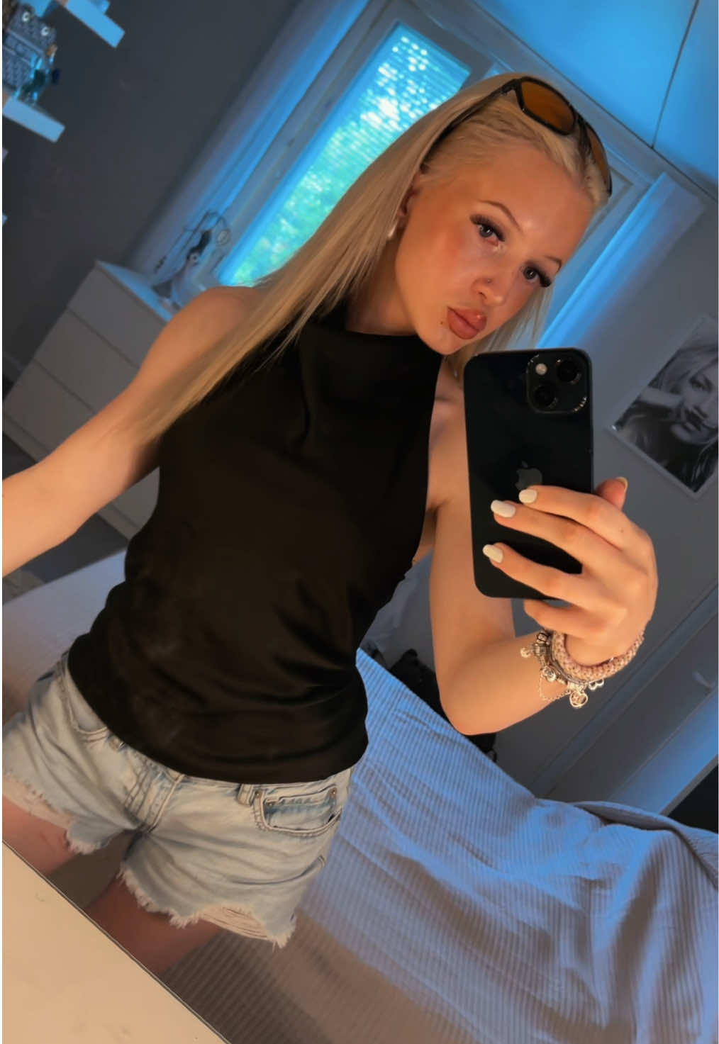 @ella🪽