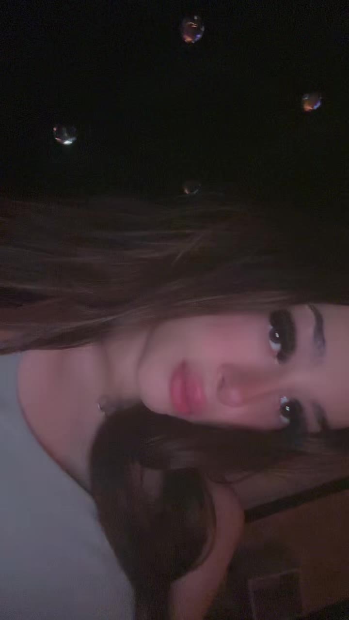 @elleahxo