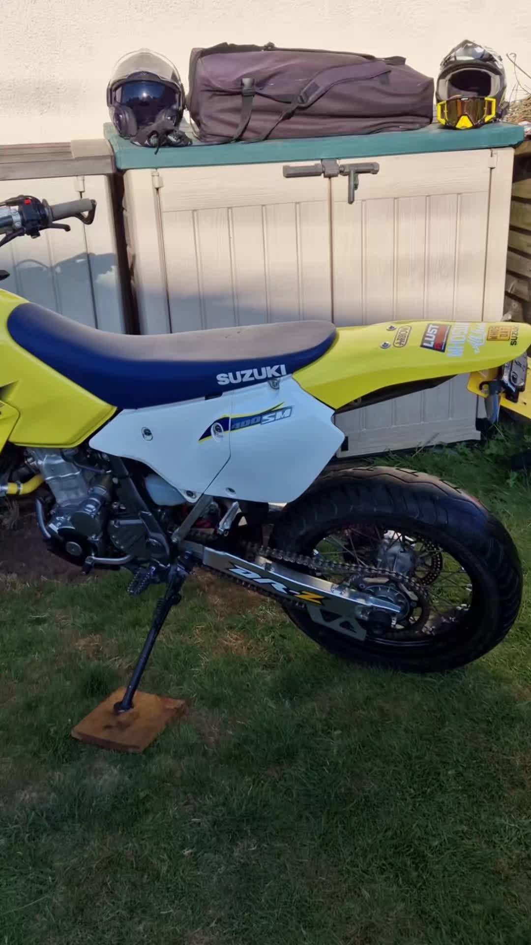 @drz4illa