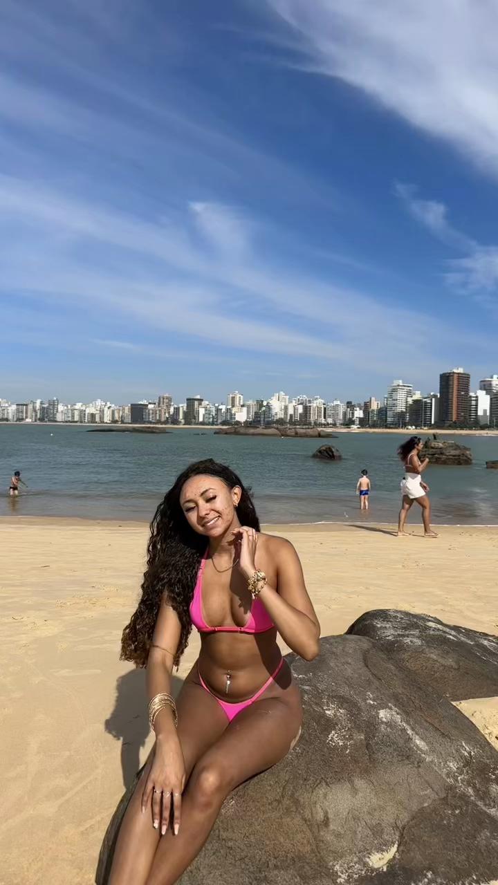 @Camila Zine