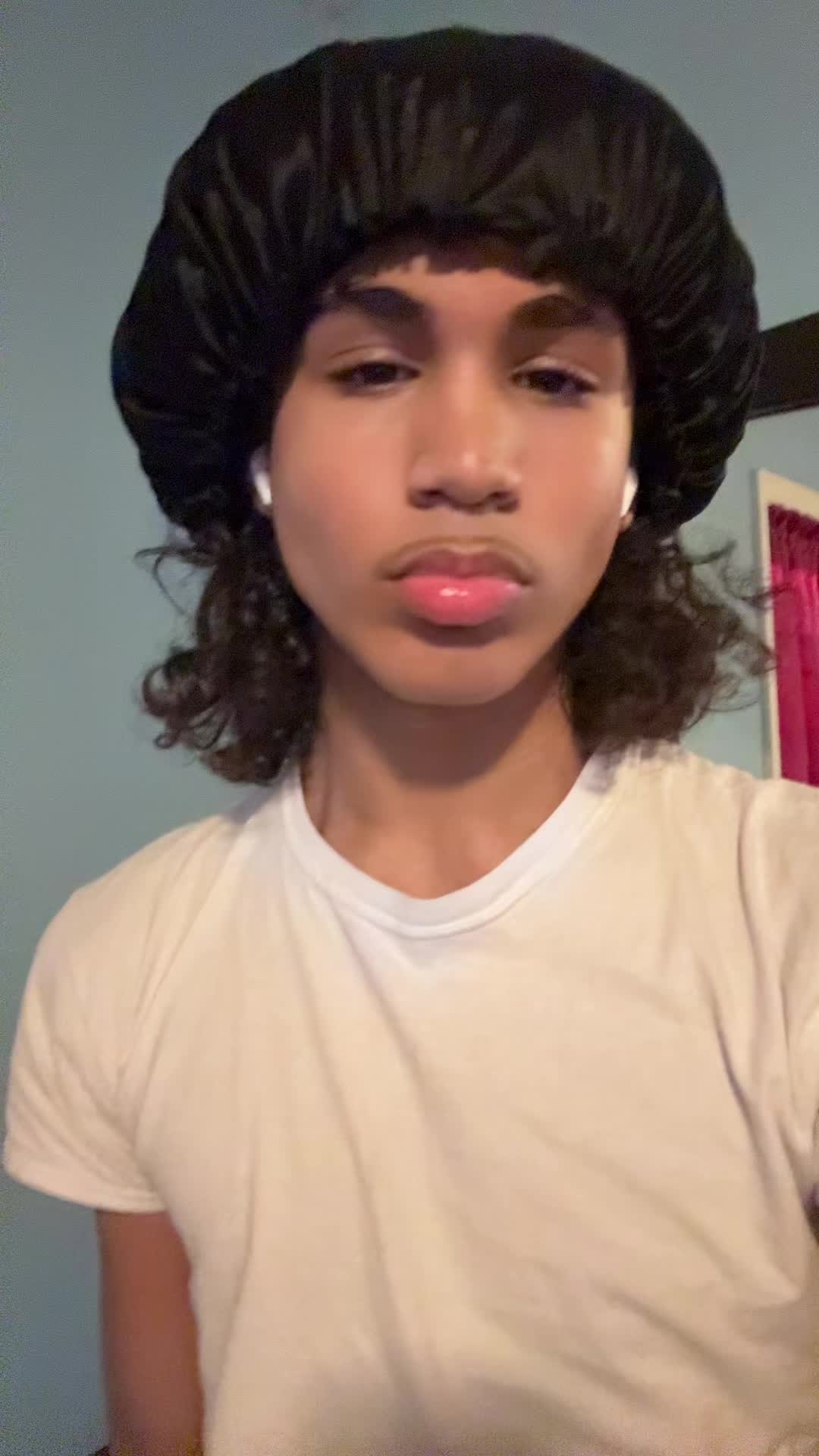 @️