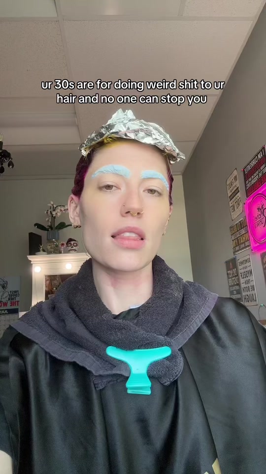 @Victoria | DIY + Beauty