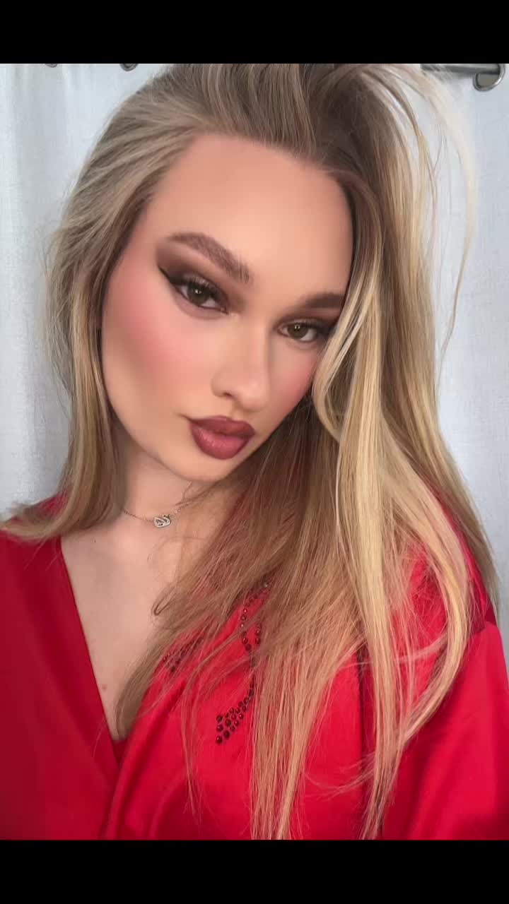 @anya