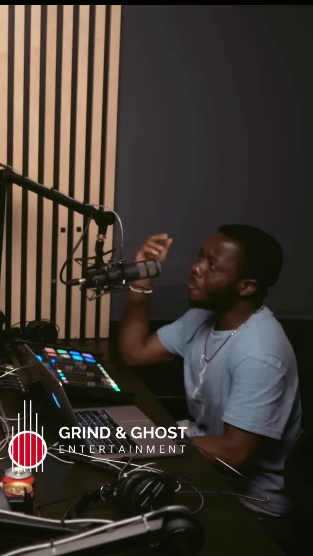 @G N G