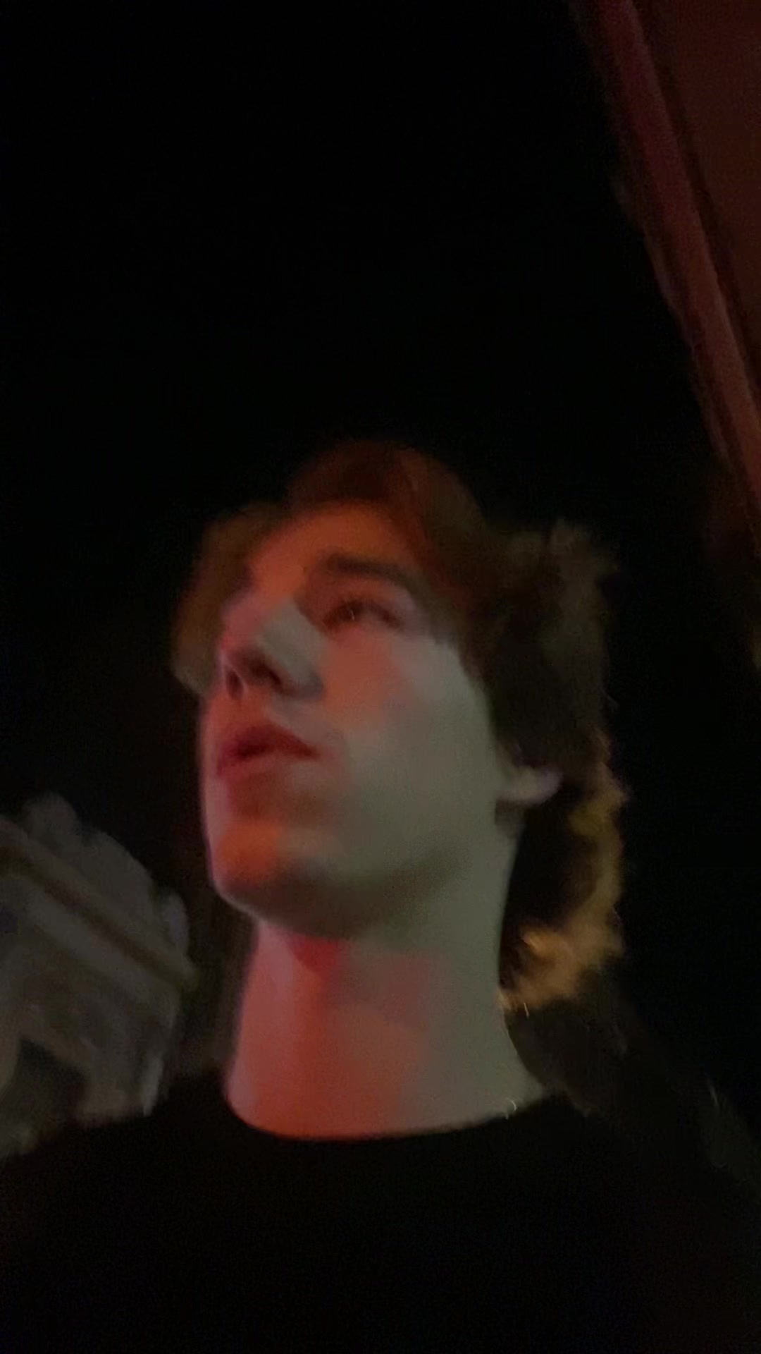 @🧛🏼