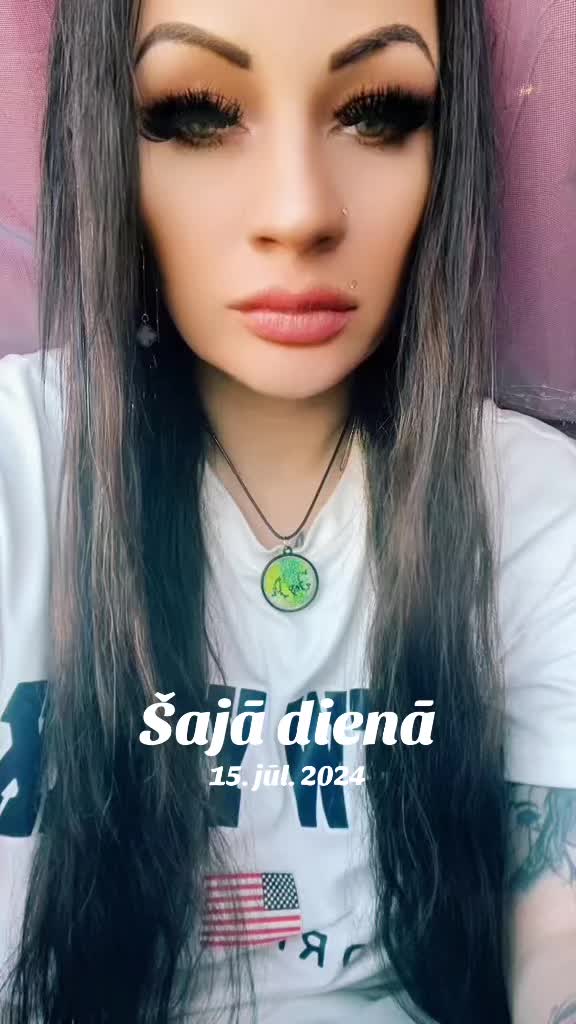 @⃤ 🦍𝕁𝔼𝕐 𝔻𝕀🦍 ⃤