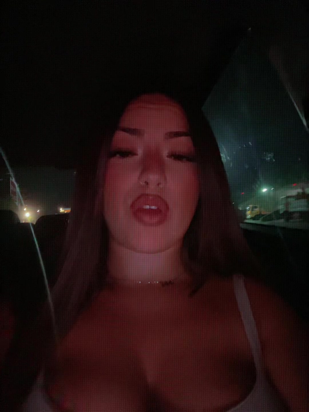 @𝒔𝒐𝒇𝒊𝒂 🌺