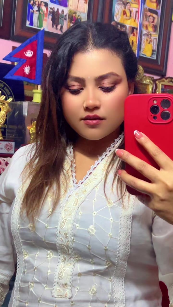 @Tika jaisi 🧿 राधे राधे 🦚🙏
