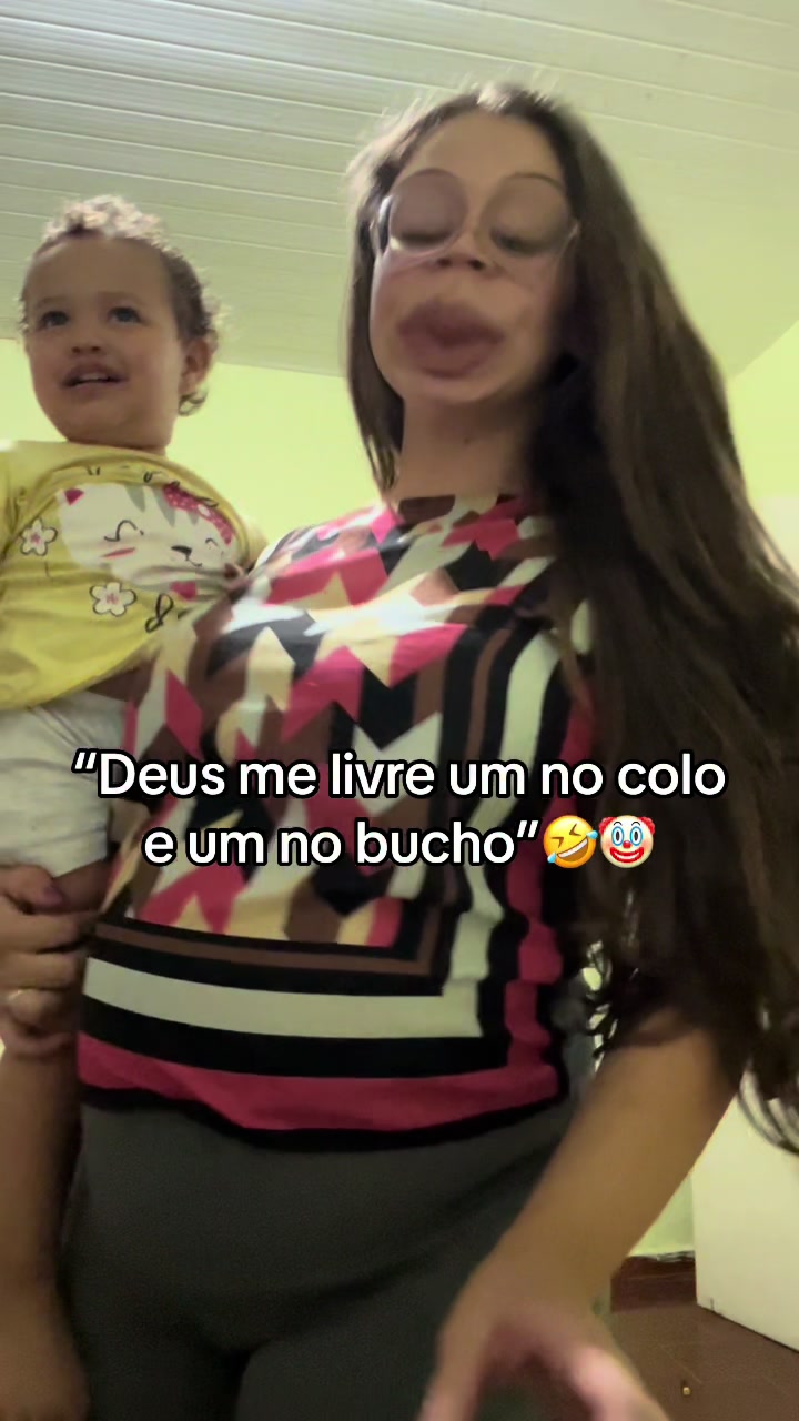 @Anna Karoline