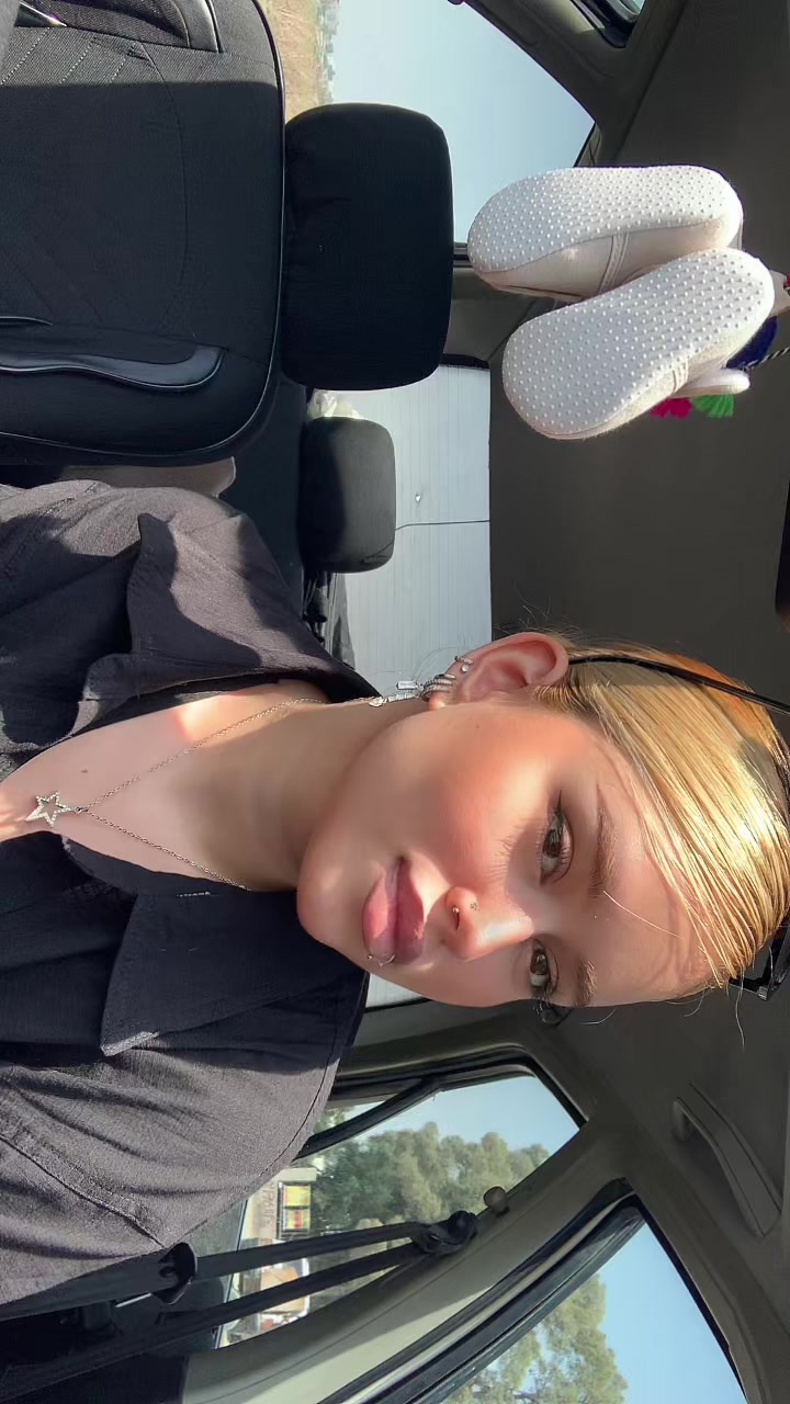 @heliaydn