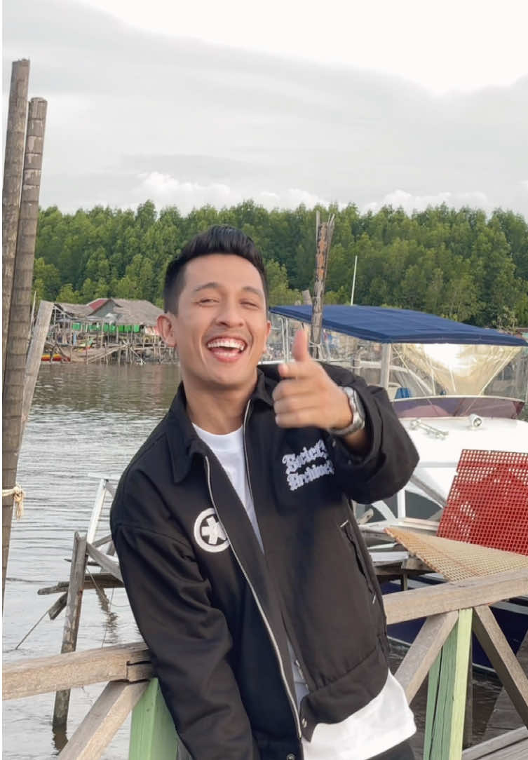 @𝗗𝗷 Nico Adhitya