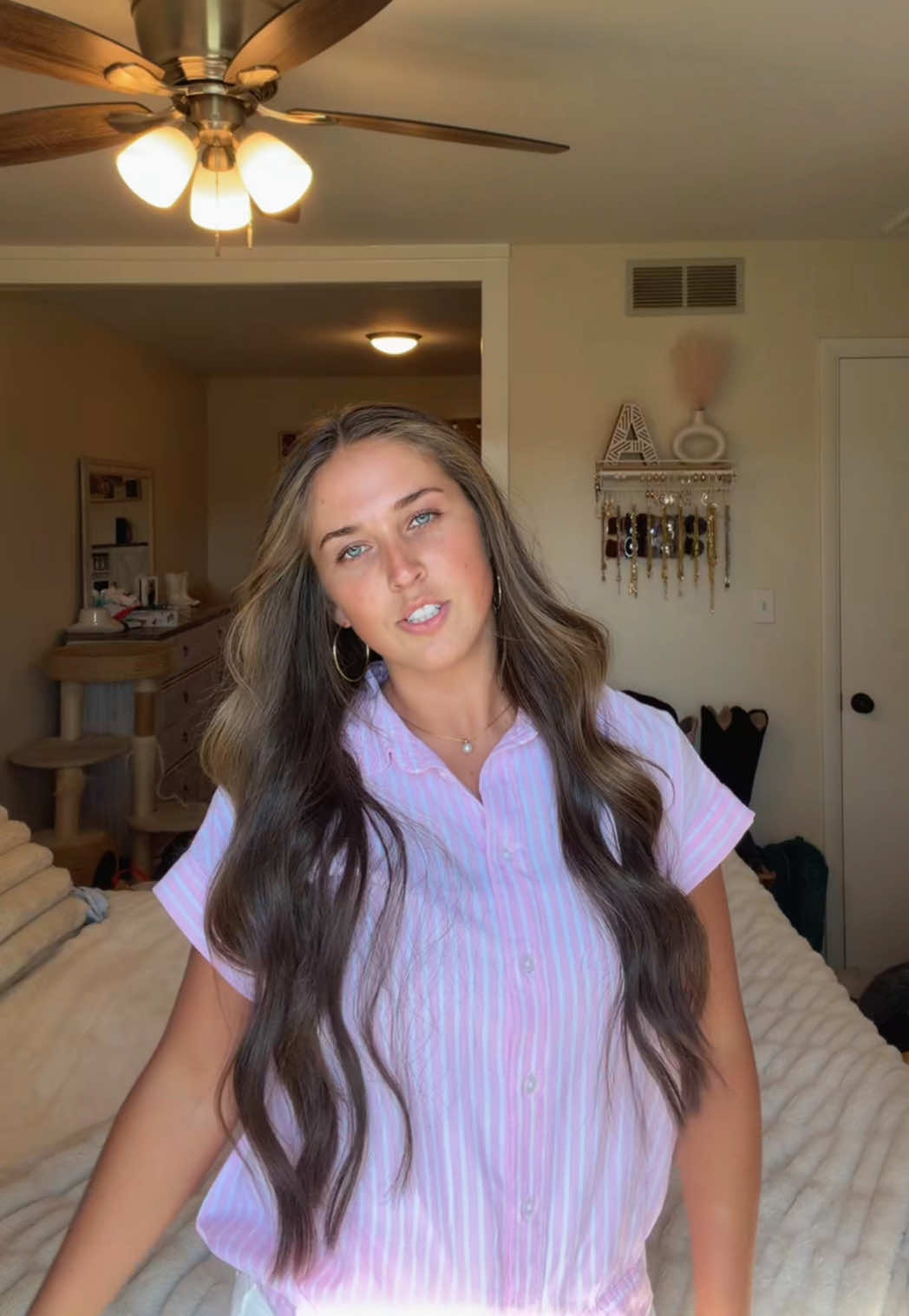 @alexisjhogan