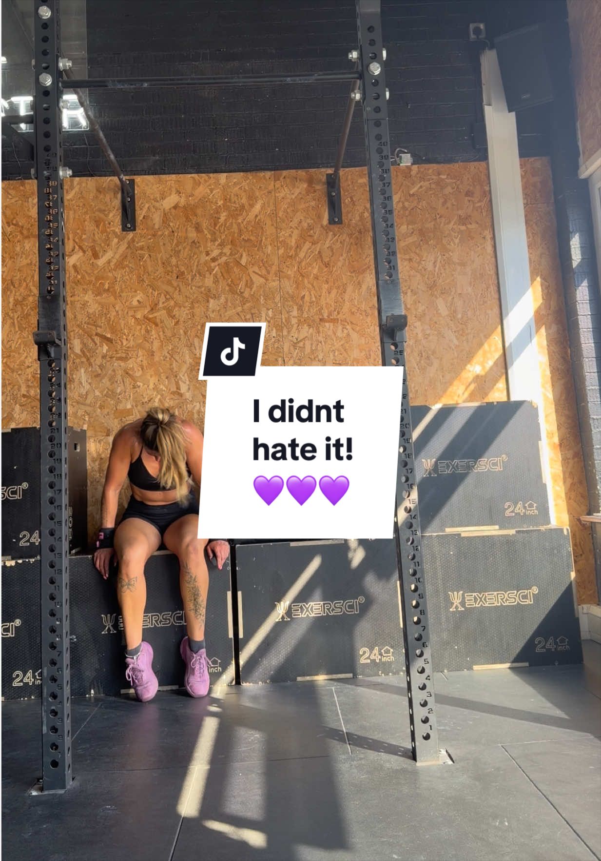 @Laura Marks85