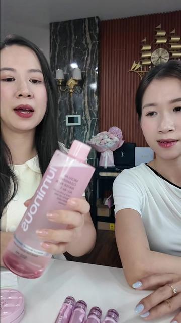 @Chị La em Zo