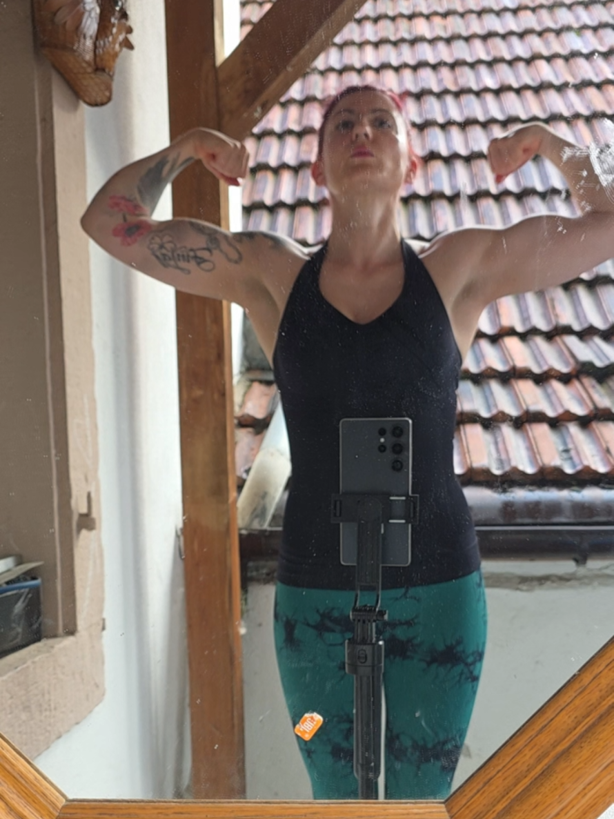 @🐝💪Kati Barbella