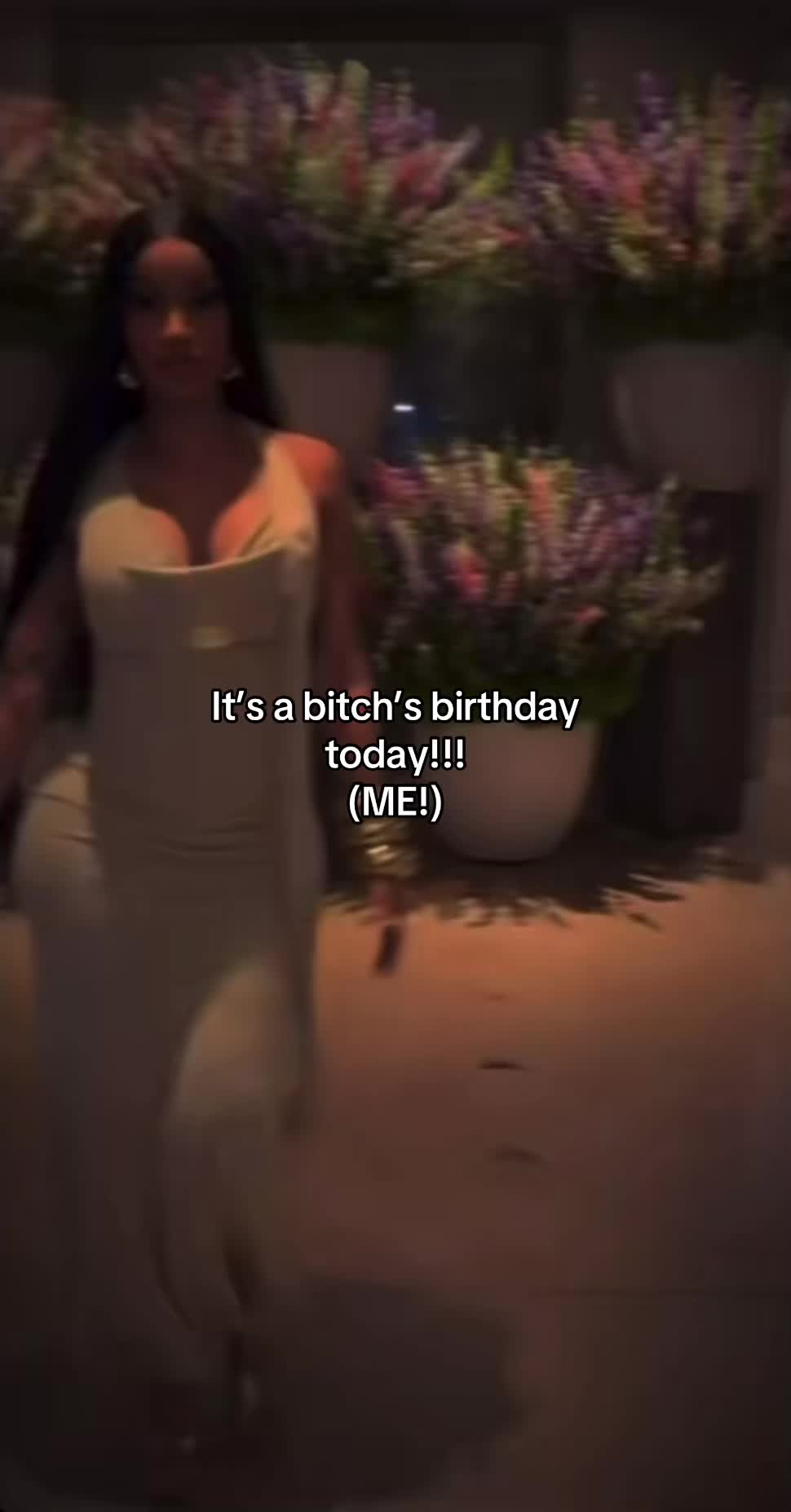 @Everyone&rsquo;s fave bestie🦭💅