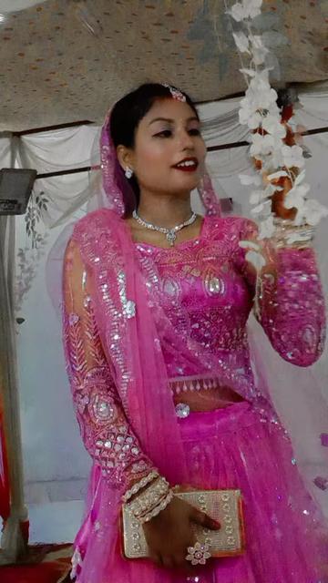 @Aachal✨