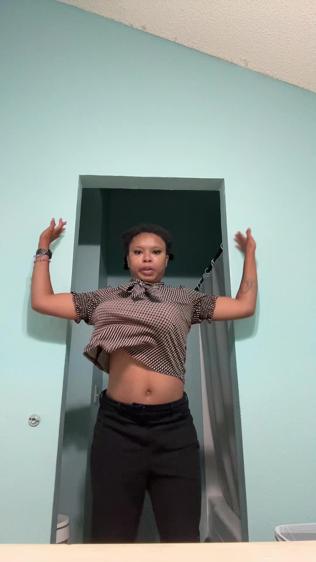 @Annaisabouttopoop