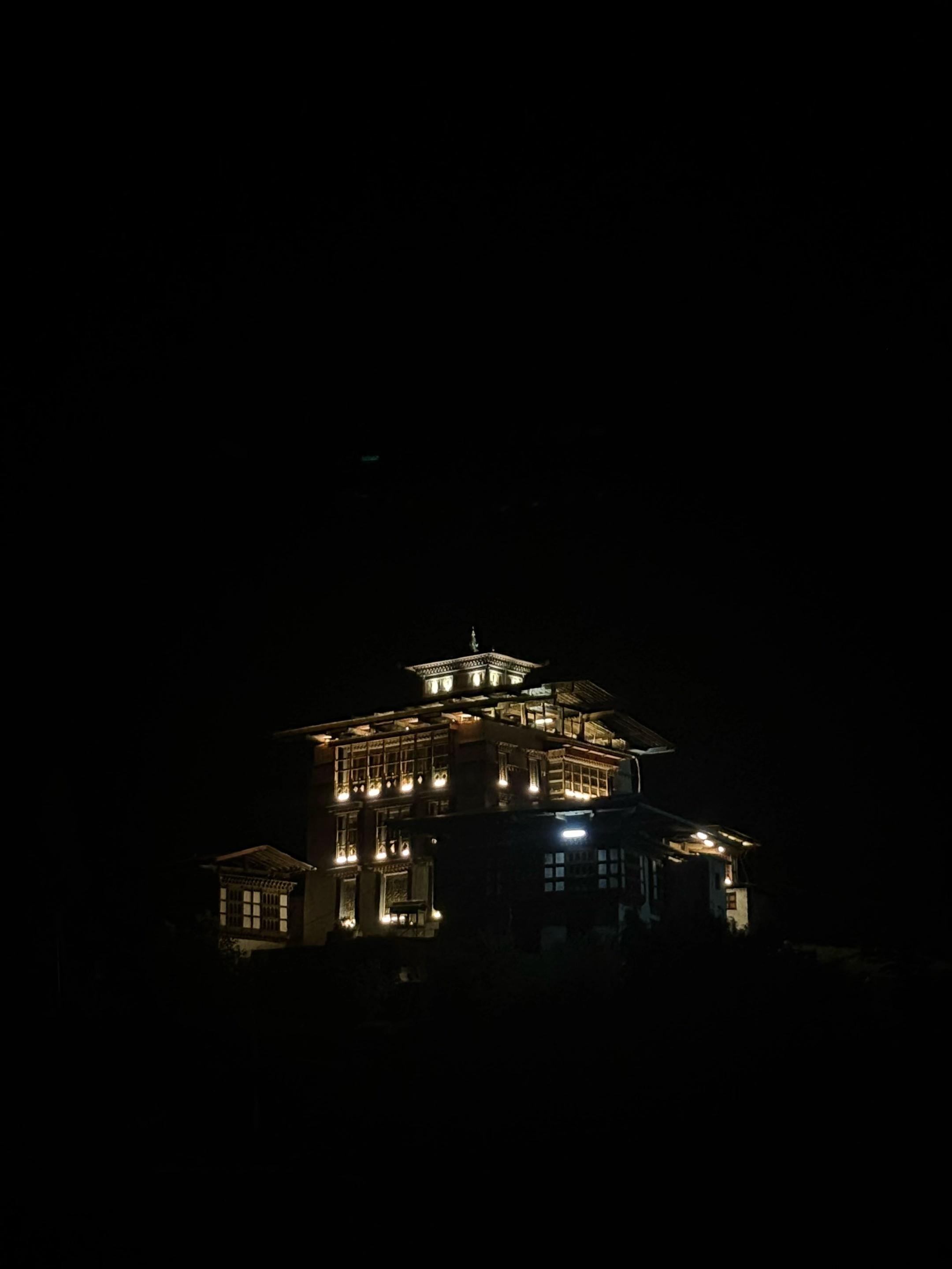 @𝚃𝚜𝚑𝚎𝚛𝚒𝚗𝚐  𝙼𝚘𝚗𝚙𝚊