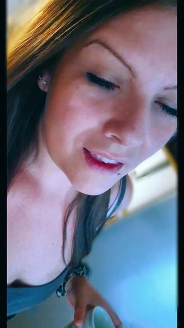 @einfachmely