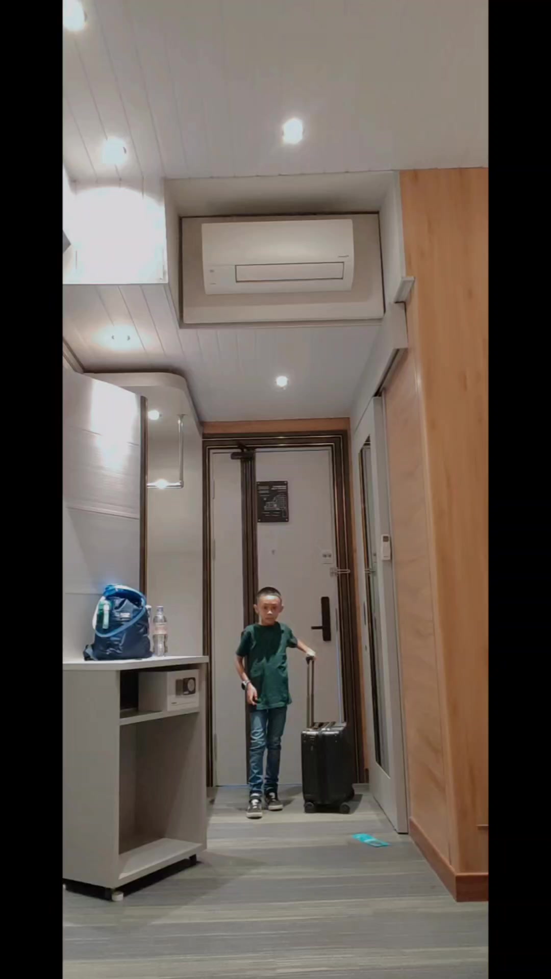 @m4mi.Z