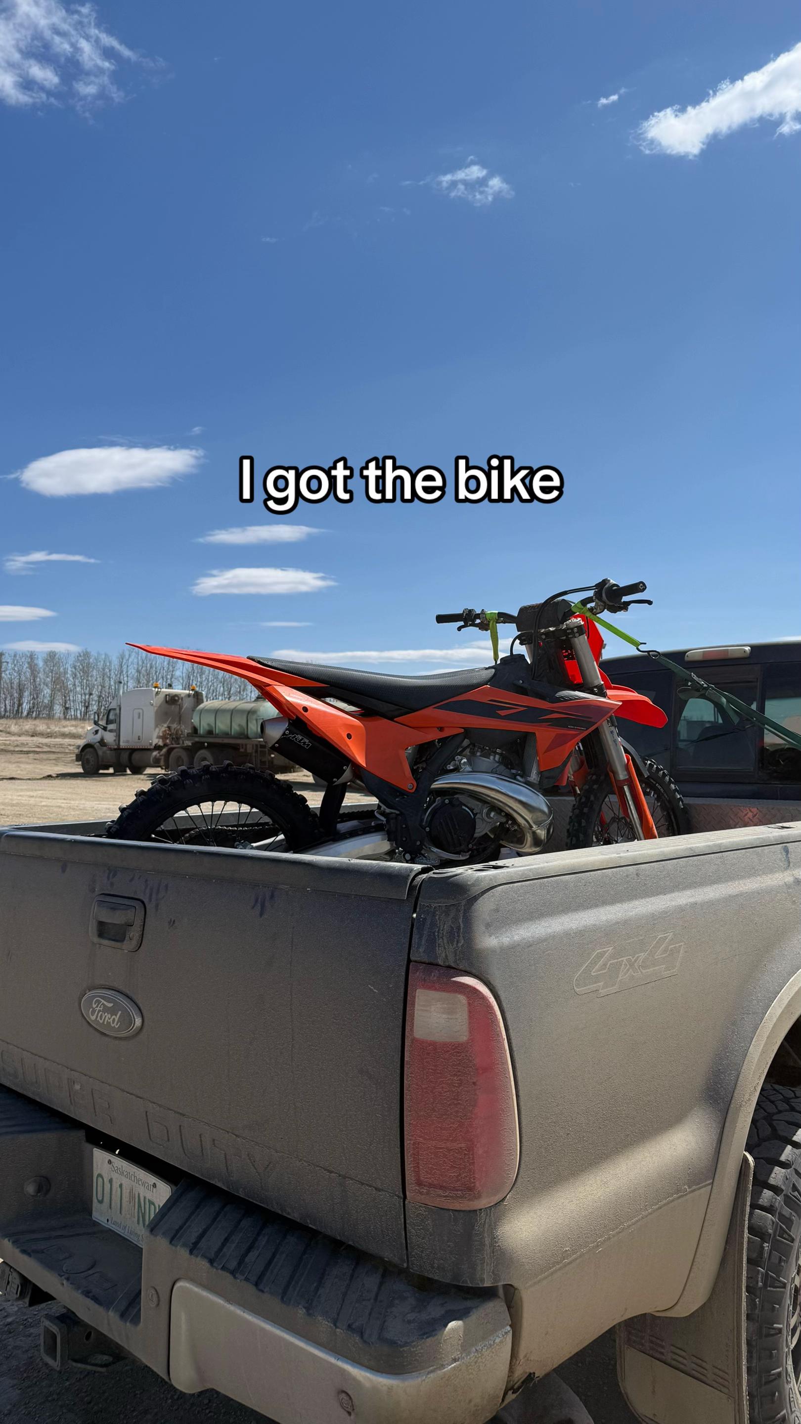 @𝓒𝓪𝓼𝓱 🇨🇦