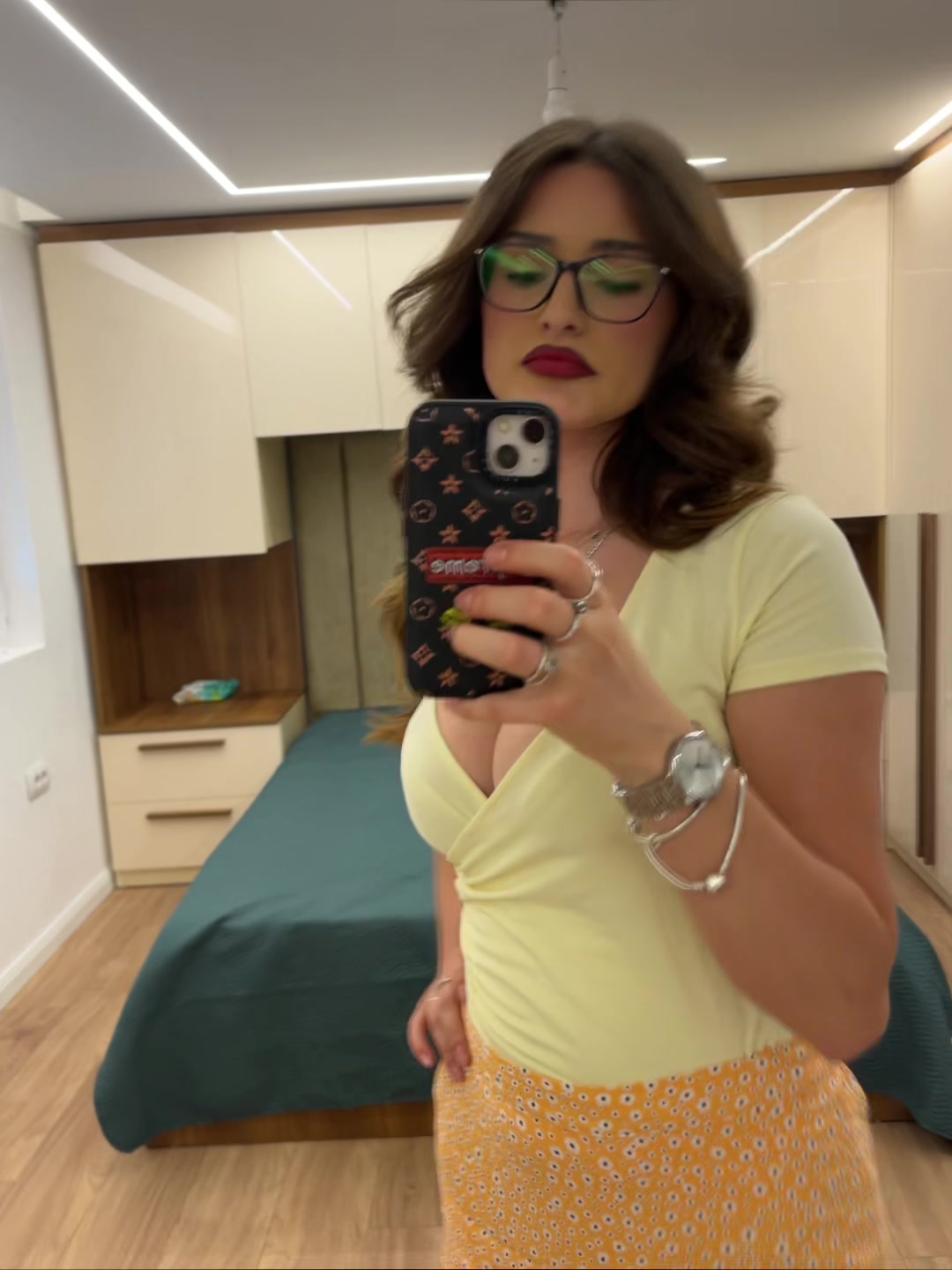 @erjonevesicii