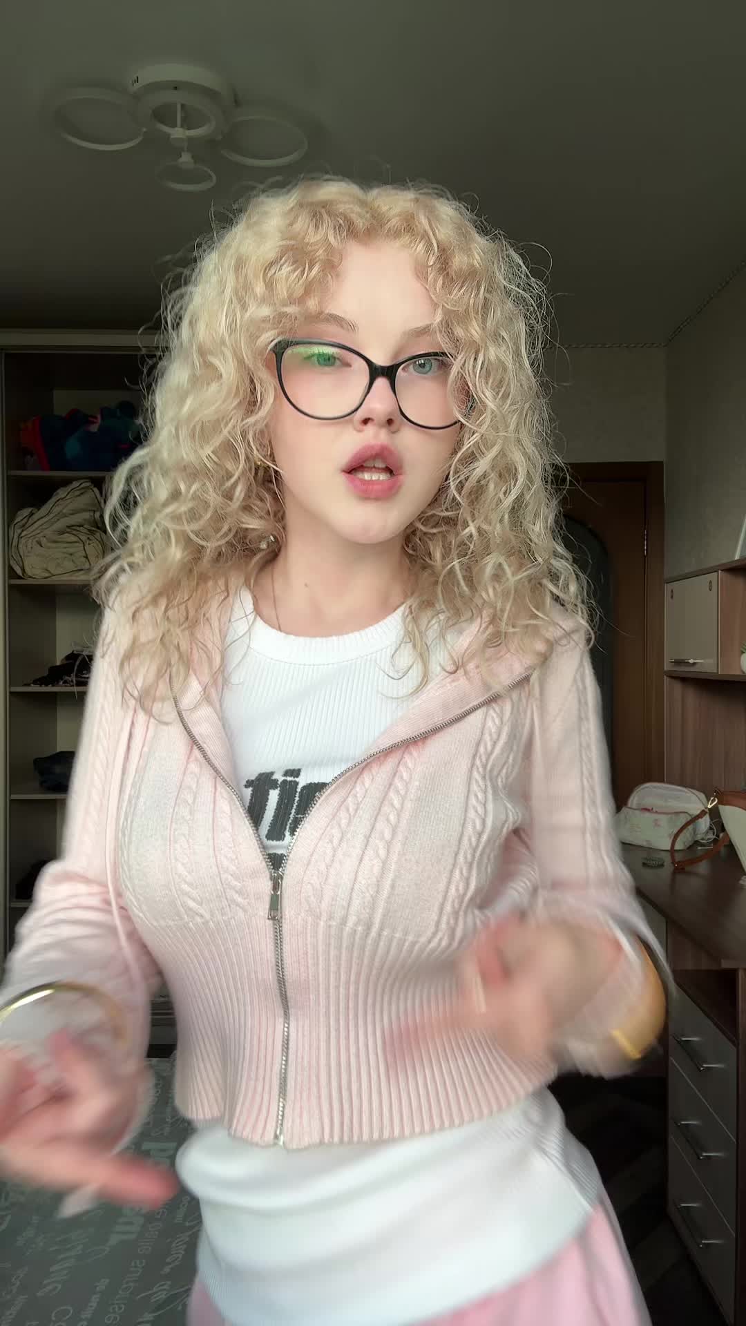 @рия вэсликс <33