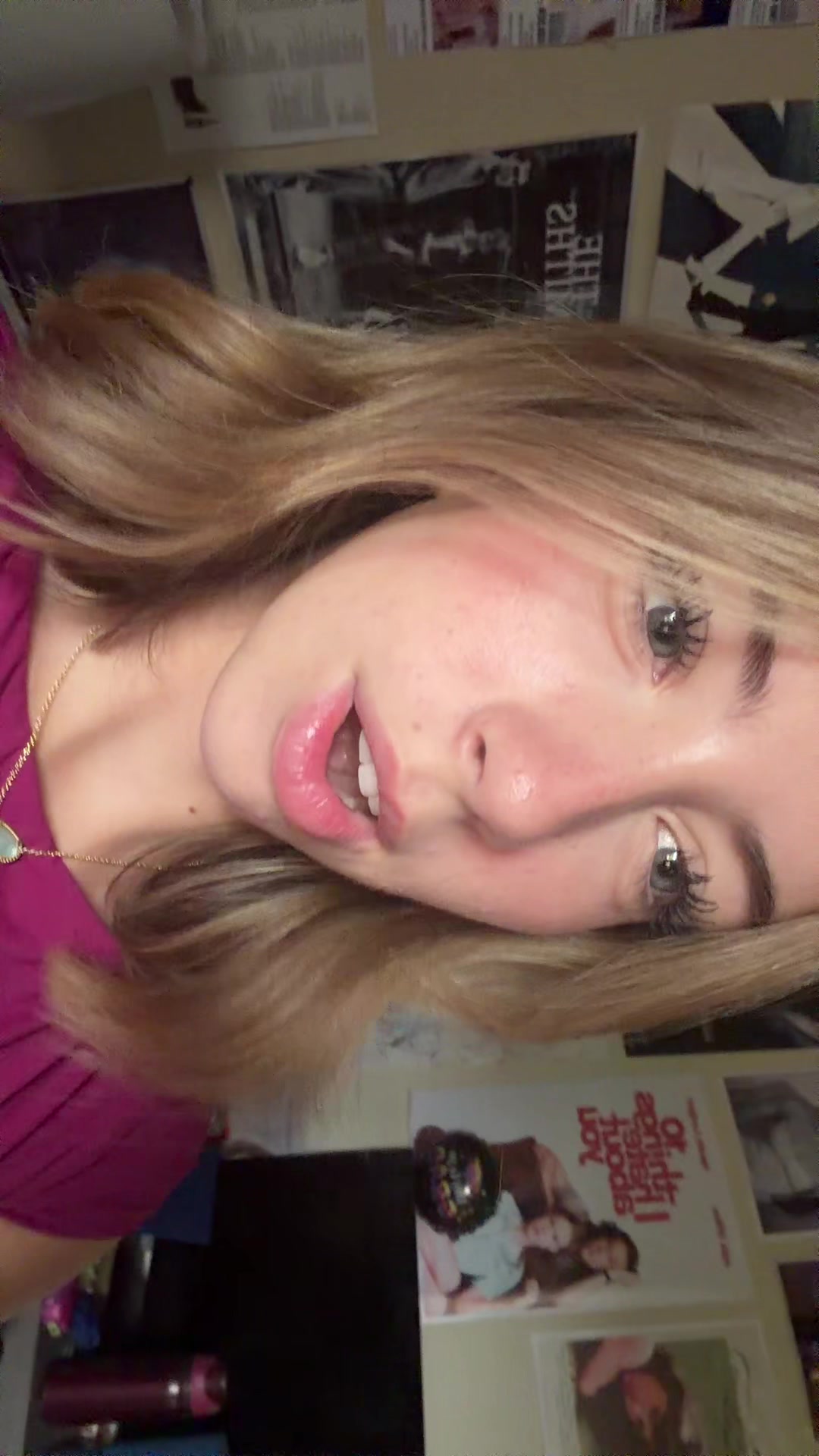 @lauren 💐🍒🎞️🧸🎀