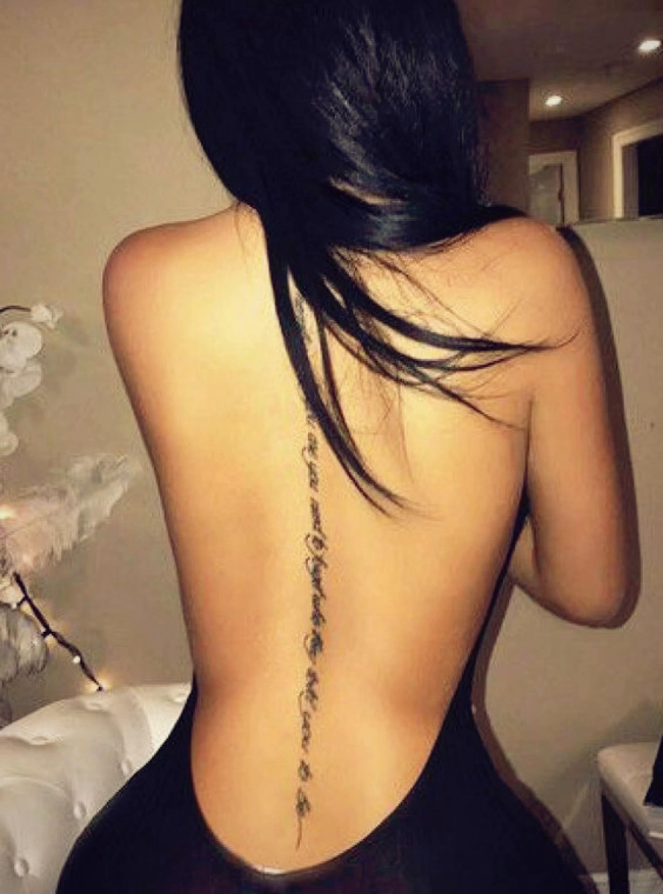 @𝜗ৎ
