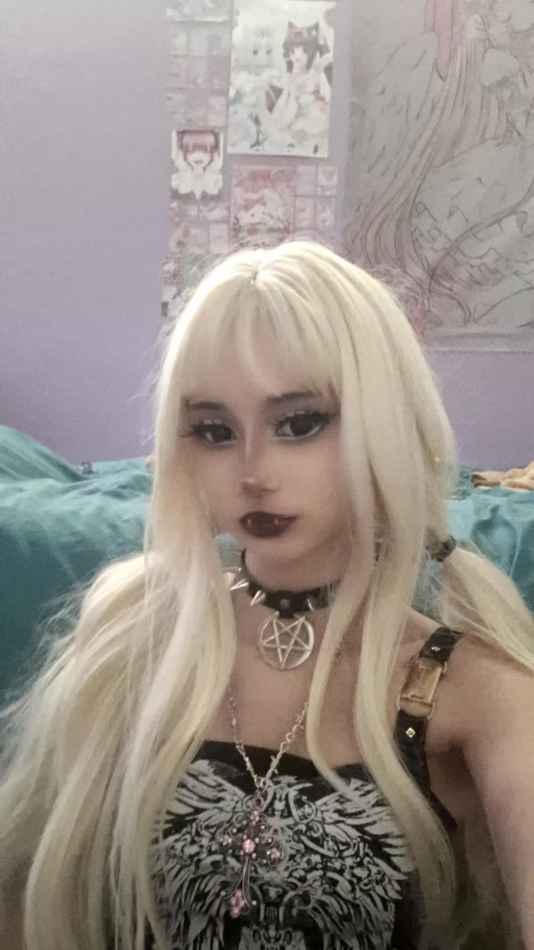 @Sasha 𖤐