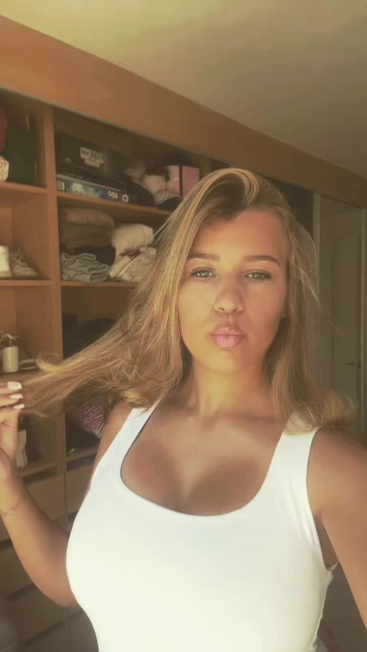@🍒🪩🥂🐆