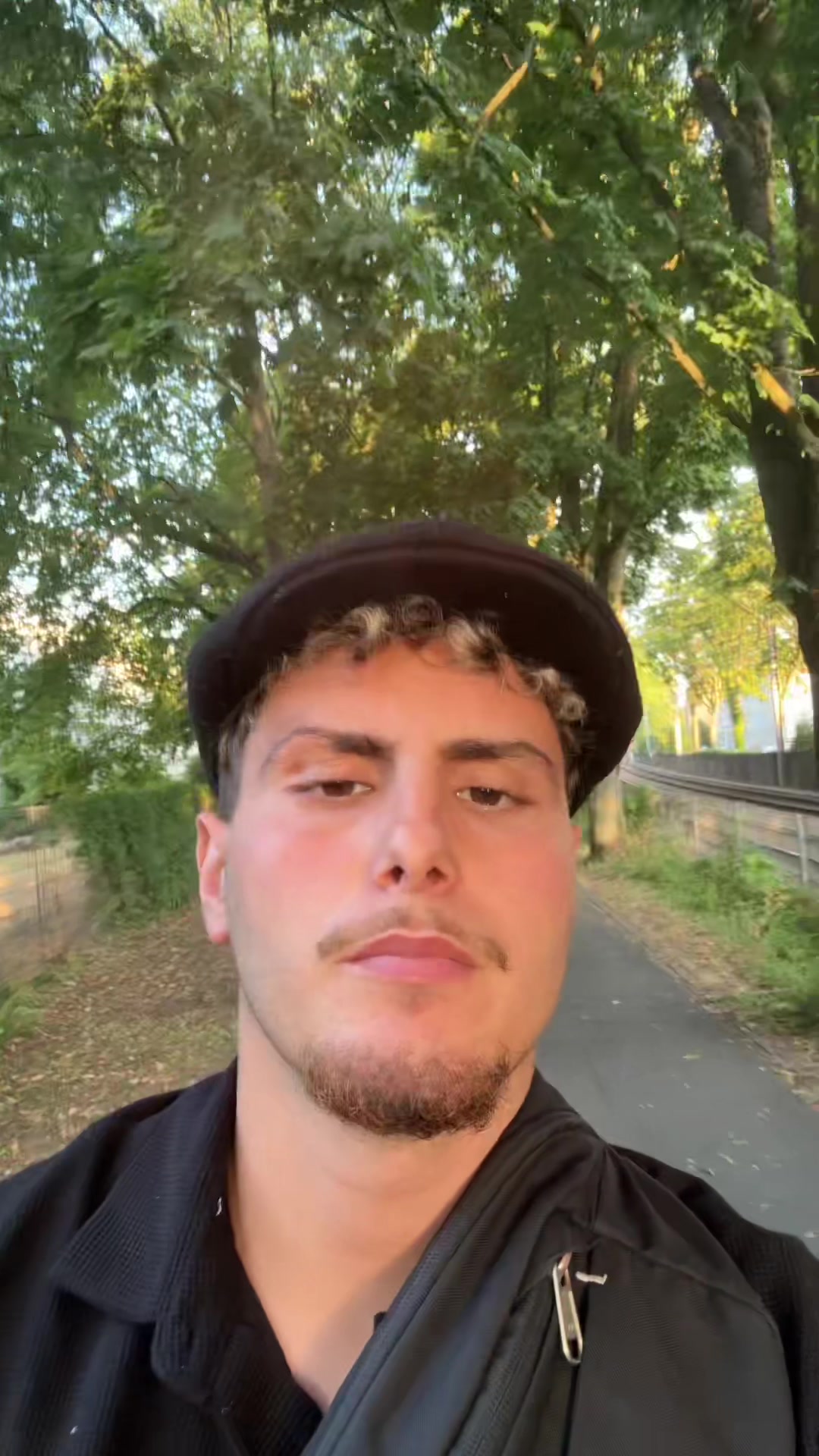 @L O C O
