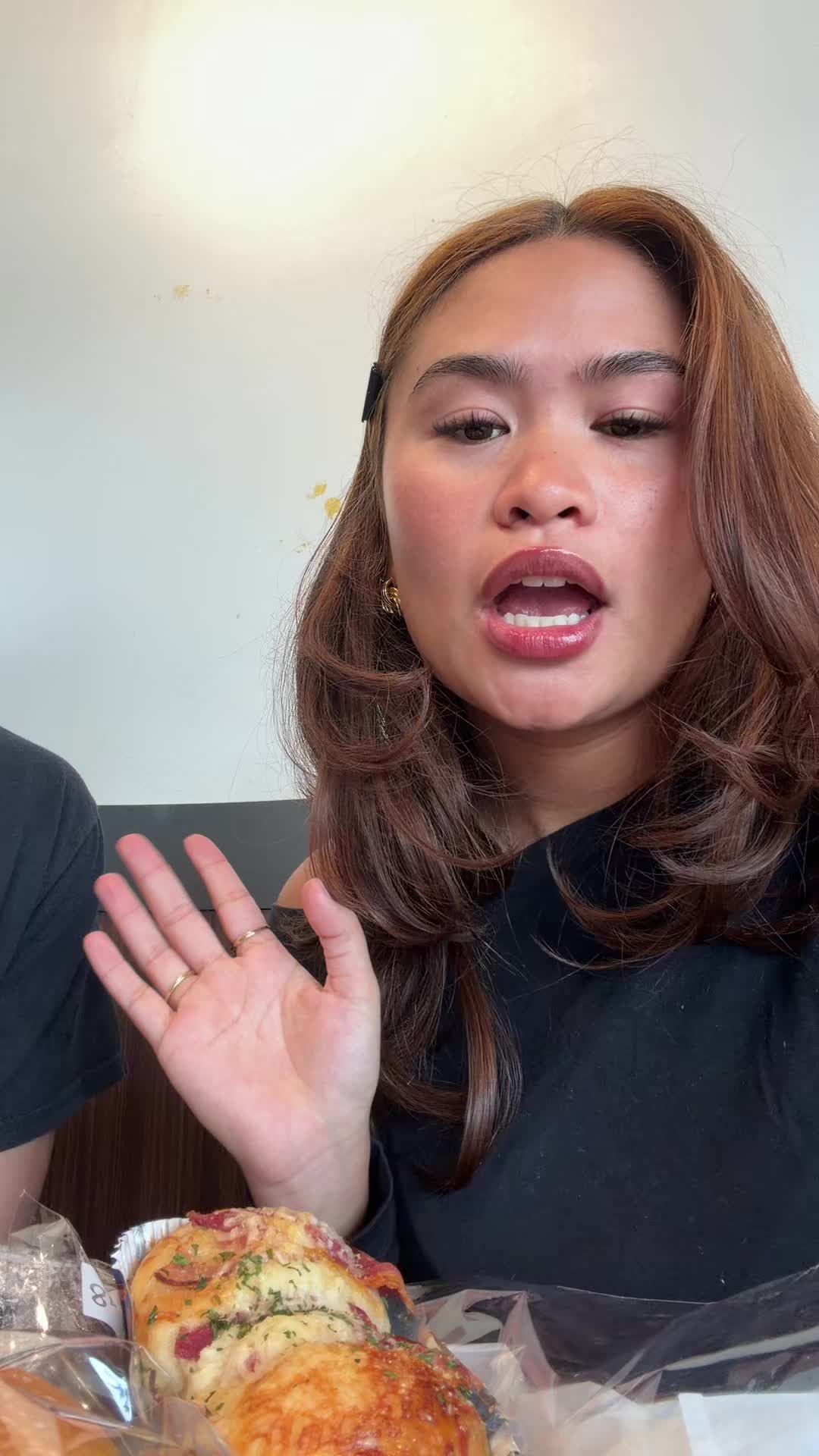 @mikaella