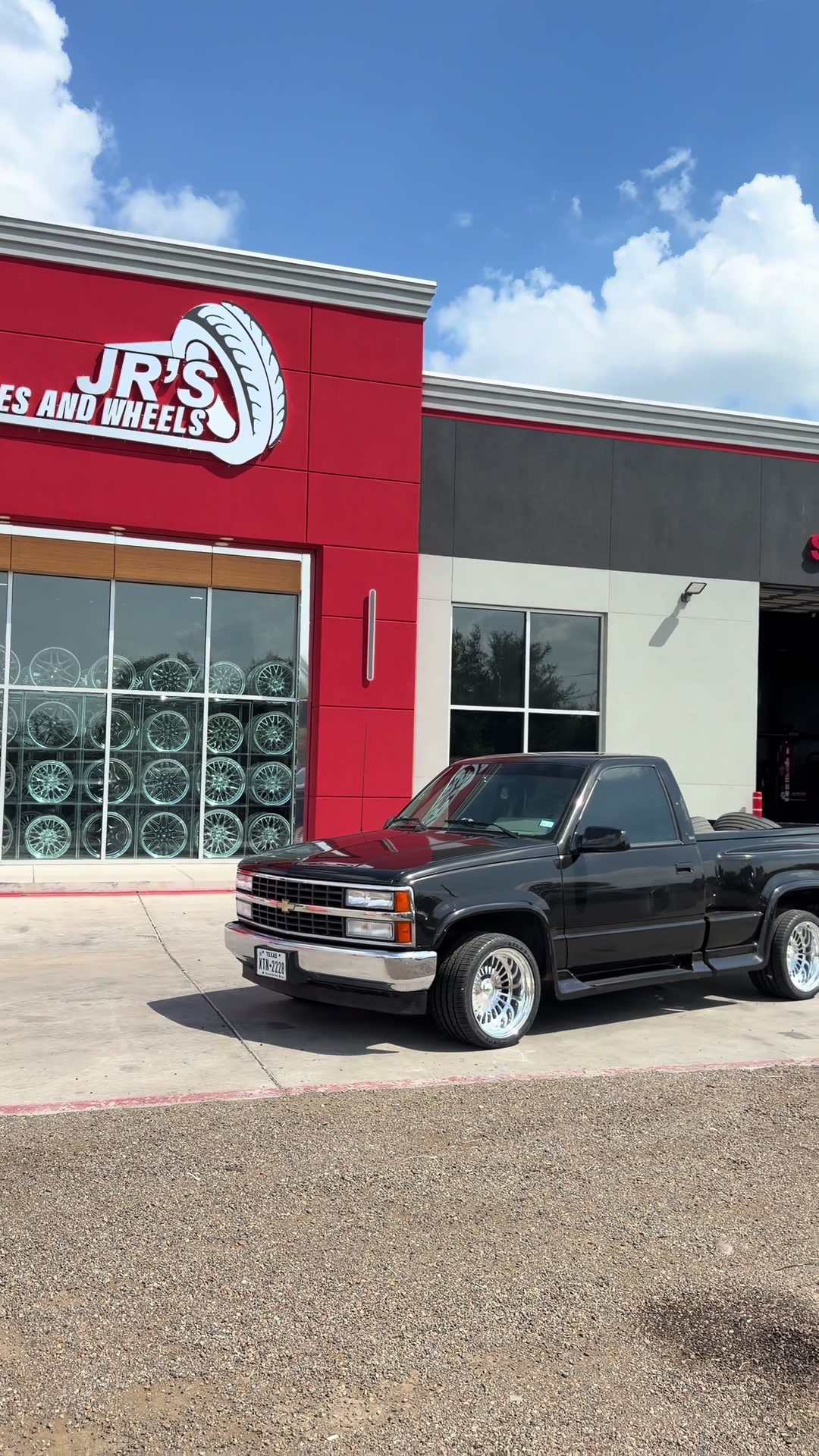 @JrsTires&Wheels