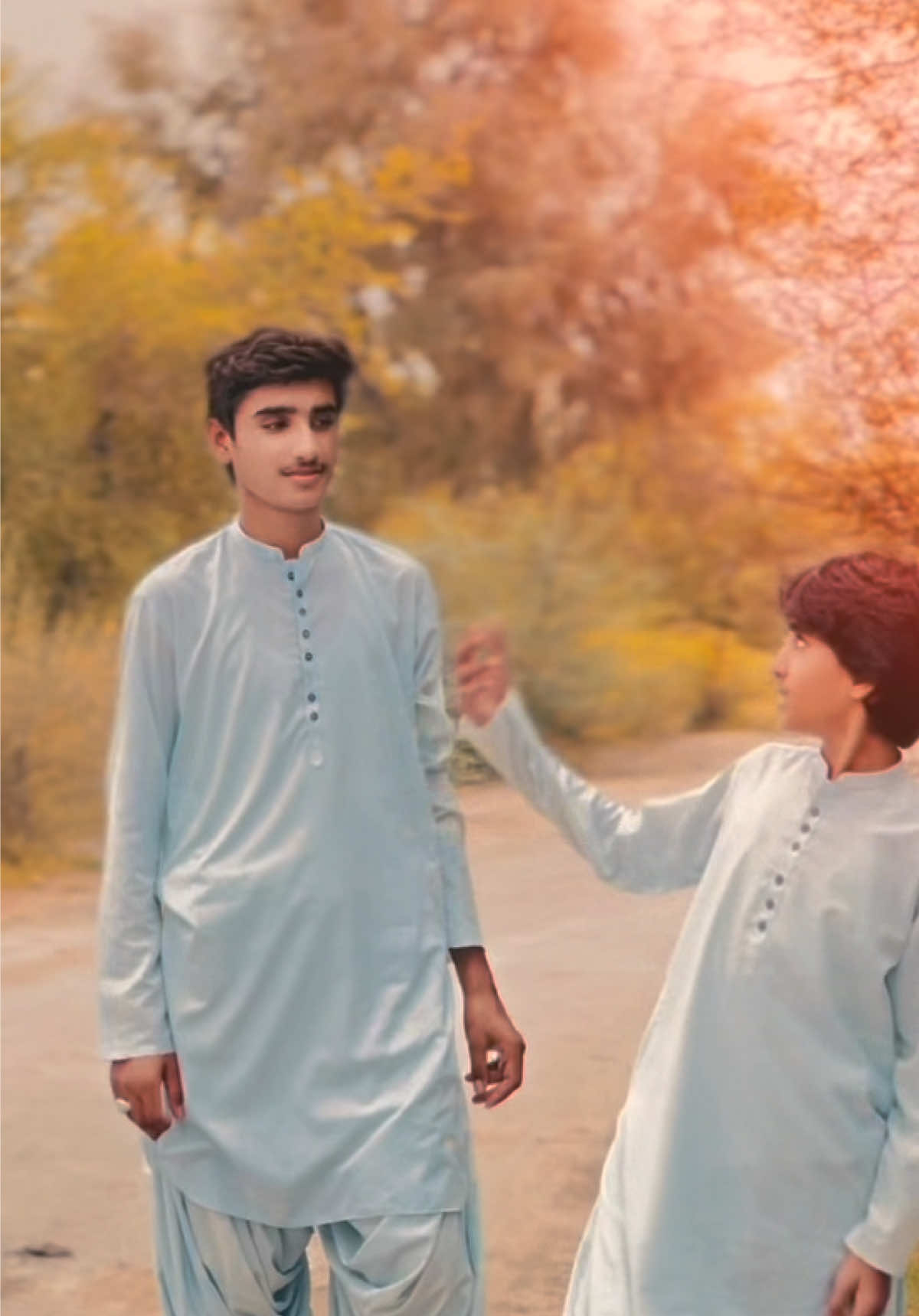 @Hum 2 bhai