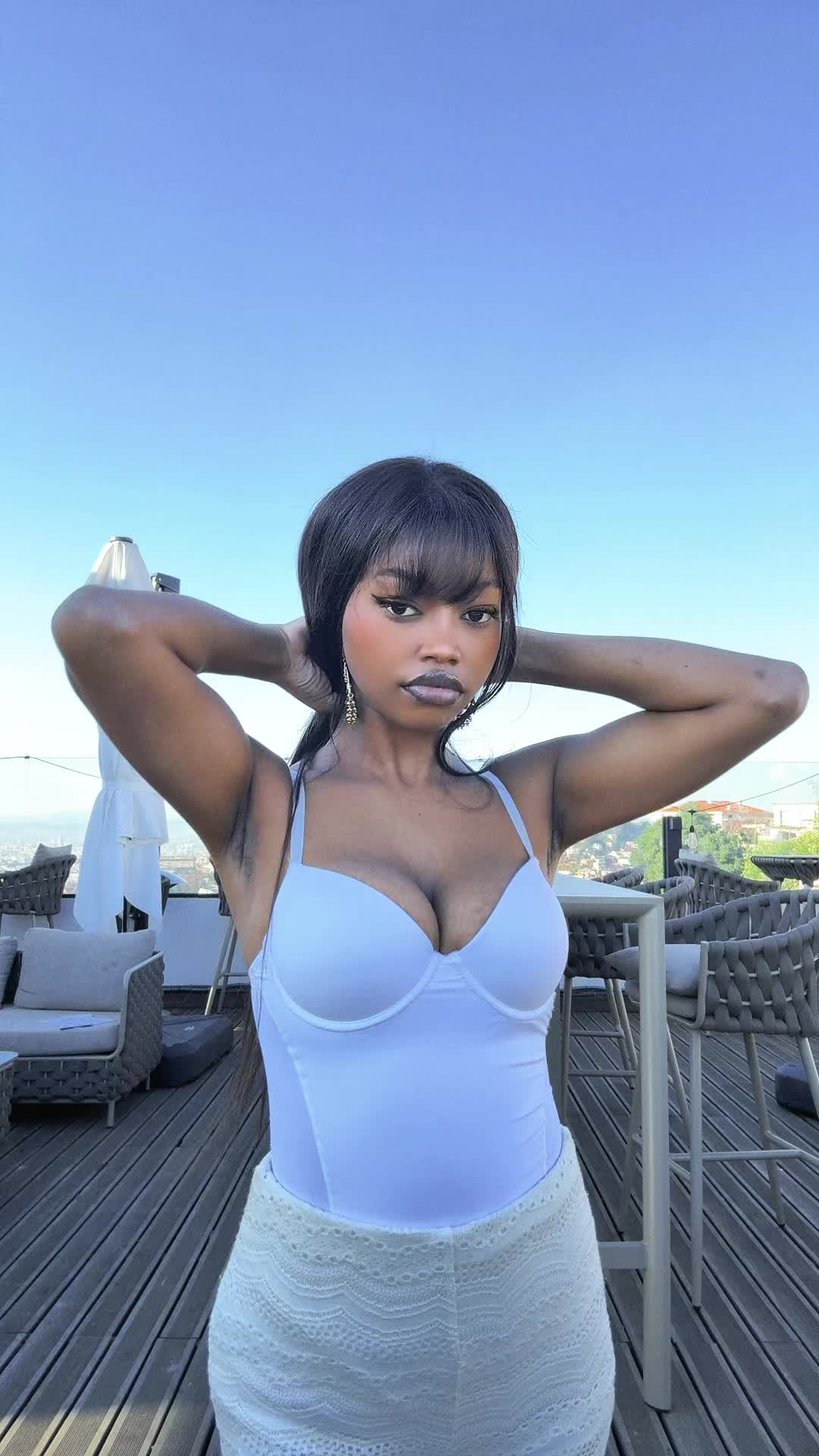 @Laurina Razaiarisoa