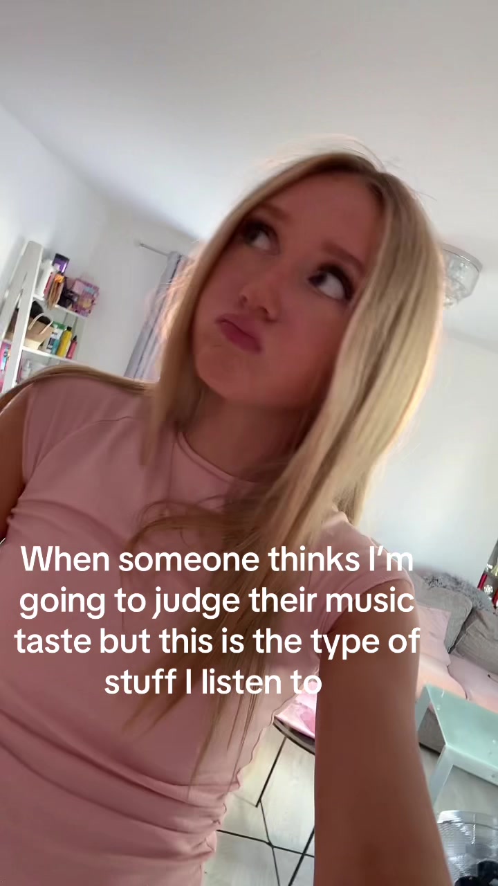 @𝐋𝐞𝐱𝐢🪞💐🫧🧁