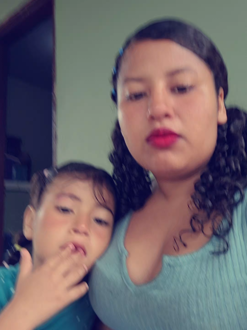 @estefani🦋💫
