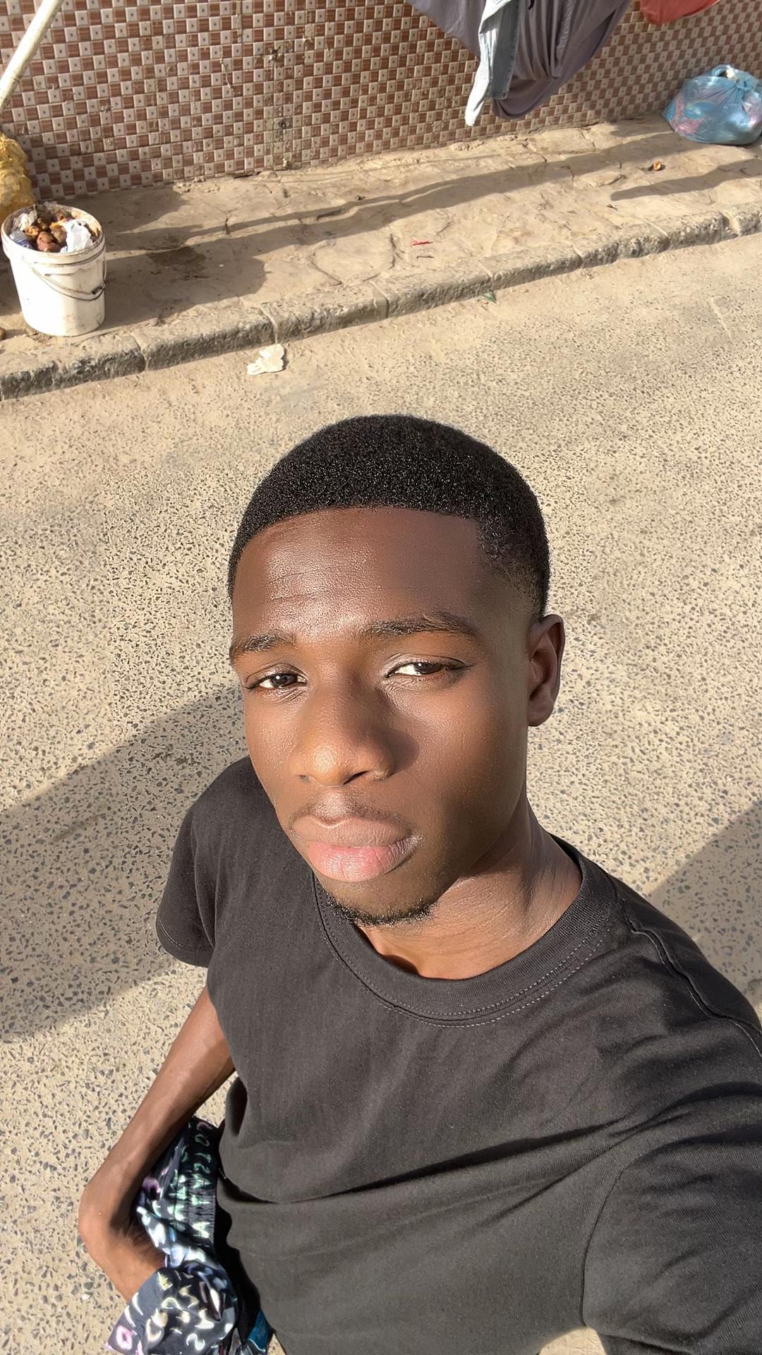 @Prince_S&eacute;r&eacute;re🤴🖤