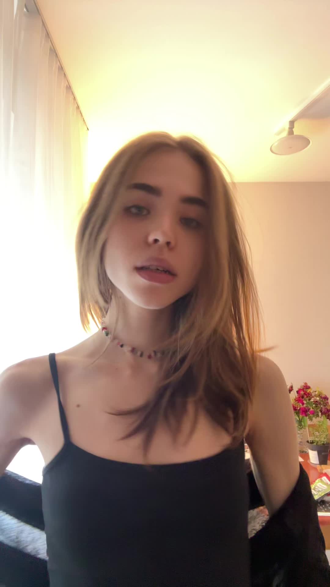 @lolа