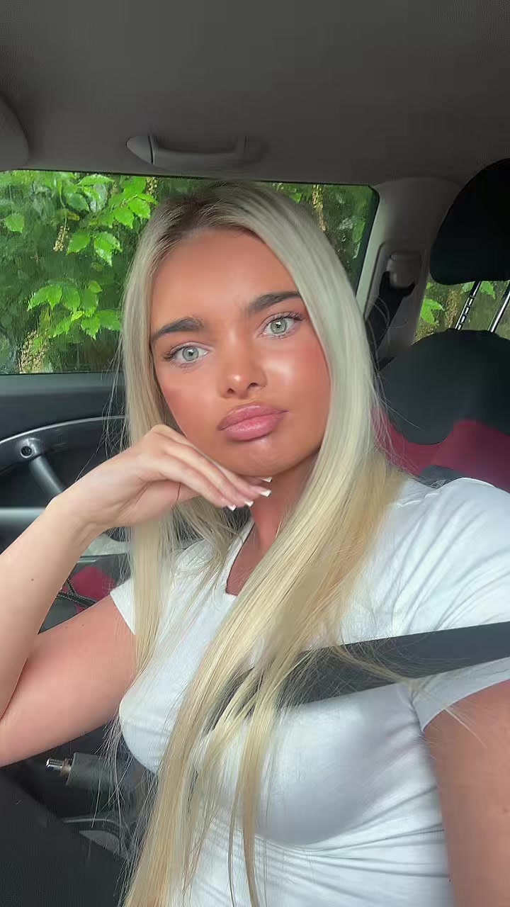 @Jessica-Lily x