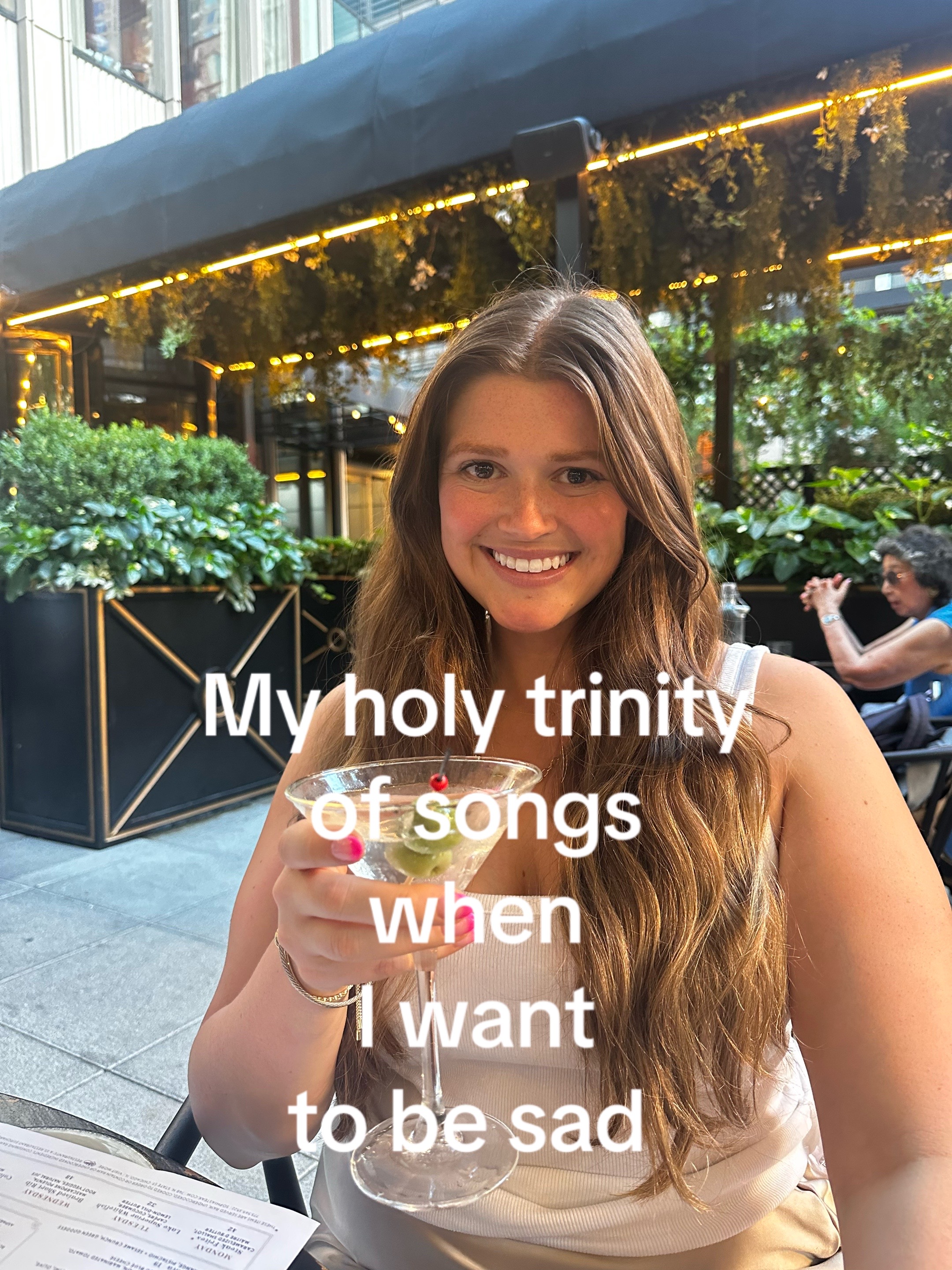 @Kellymacj