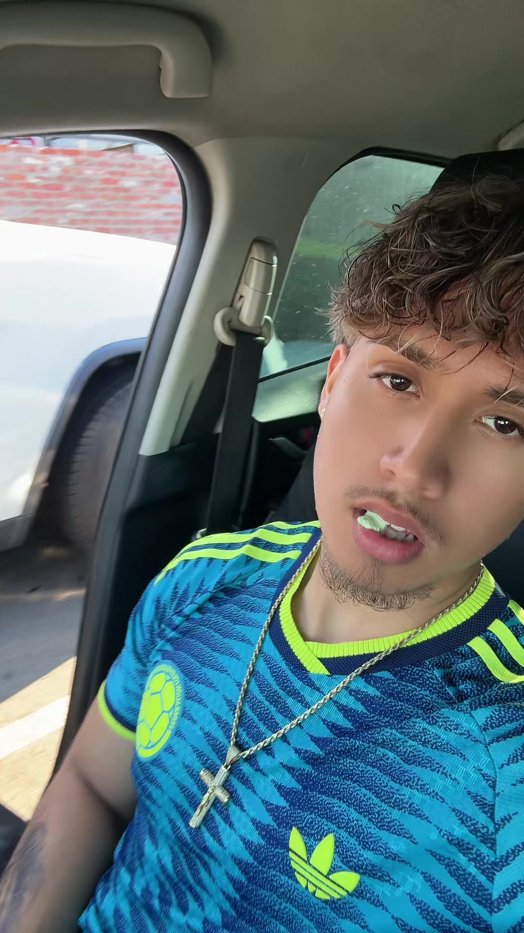 @jamezmontanoo