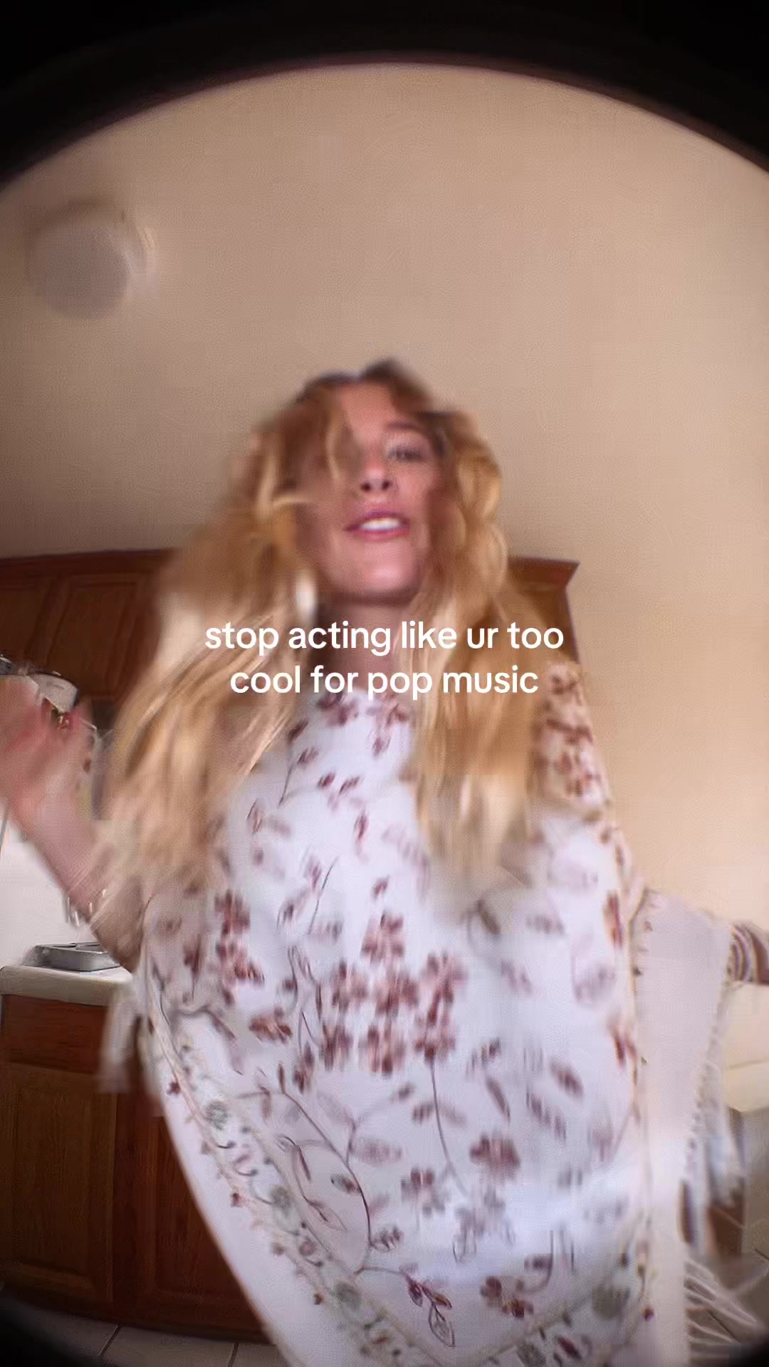 @kelseykinch