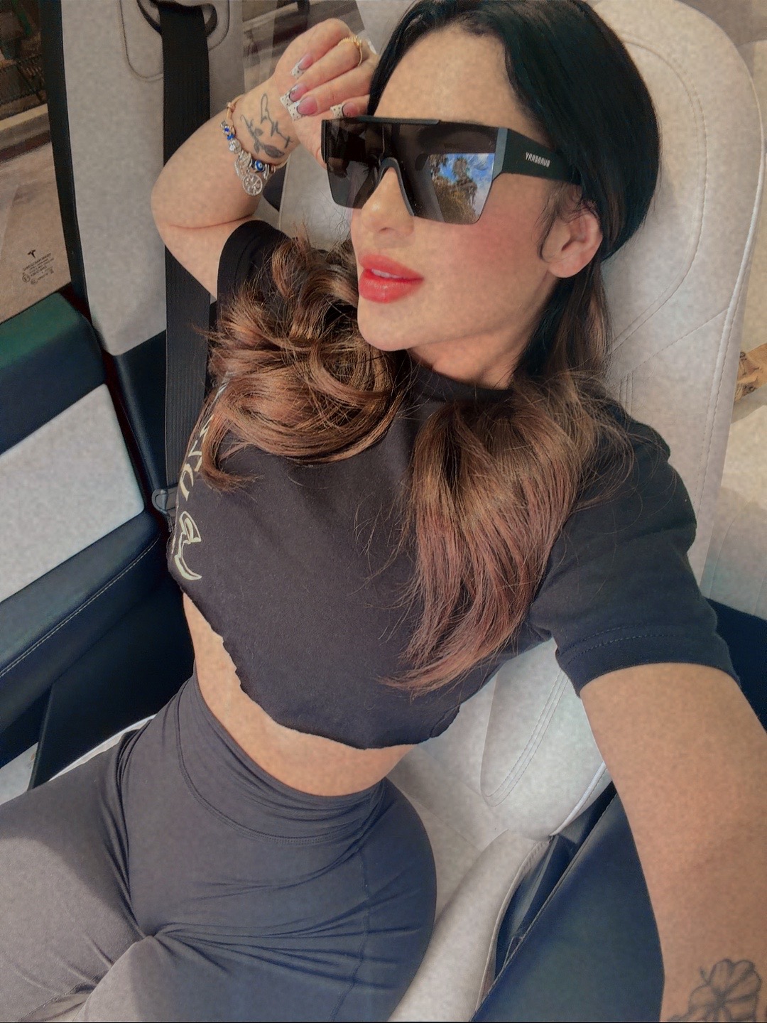 @Andreita🔓🧿✨💫