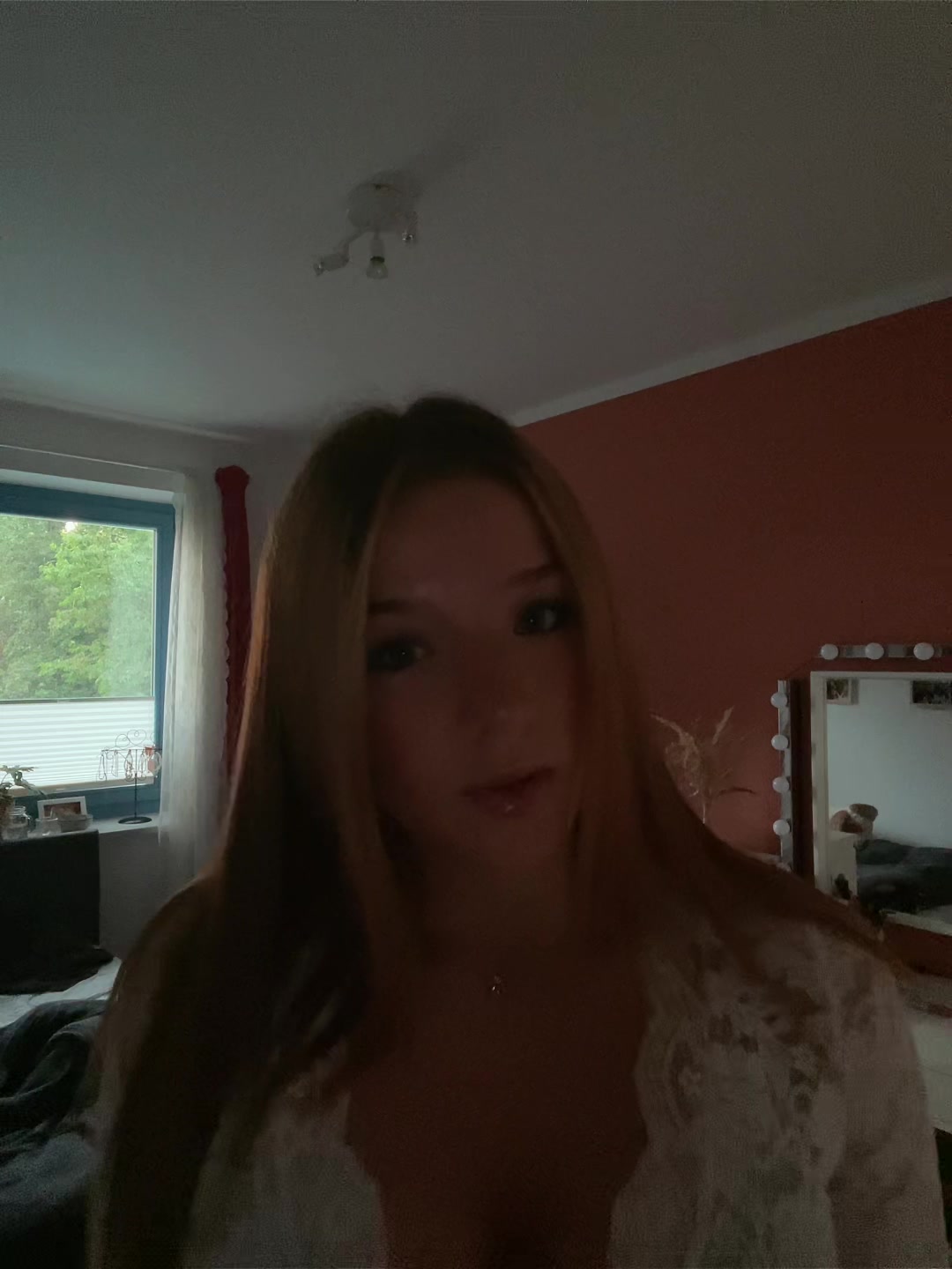 @nele.drae