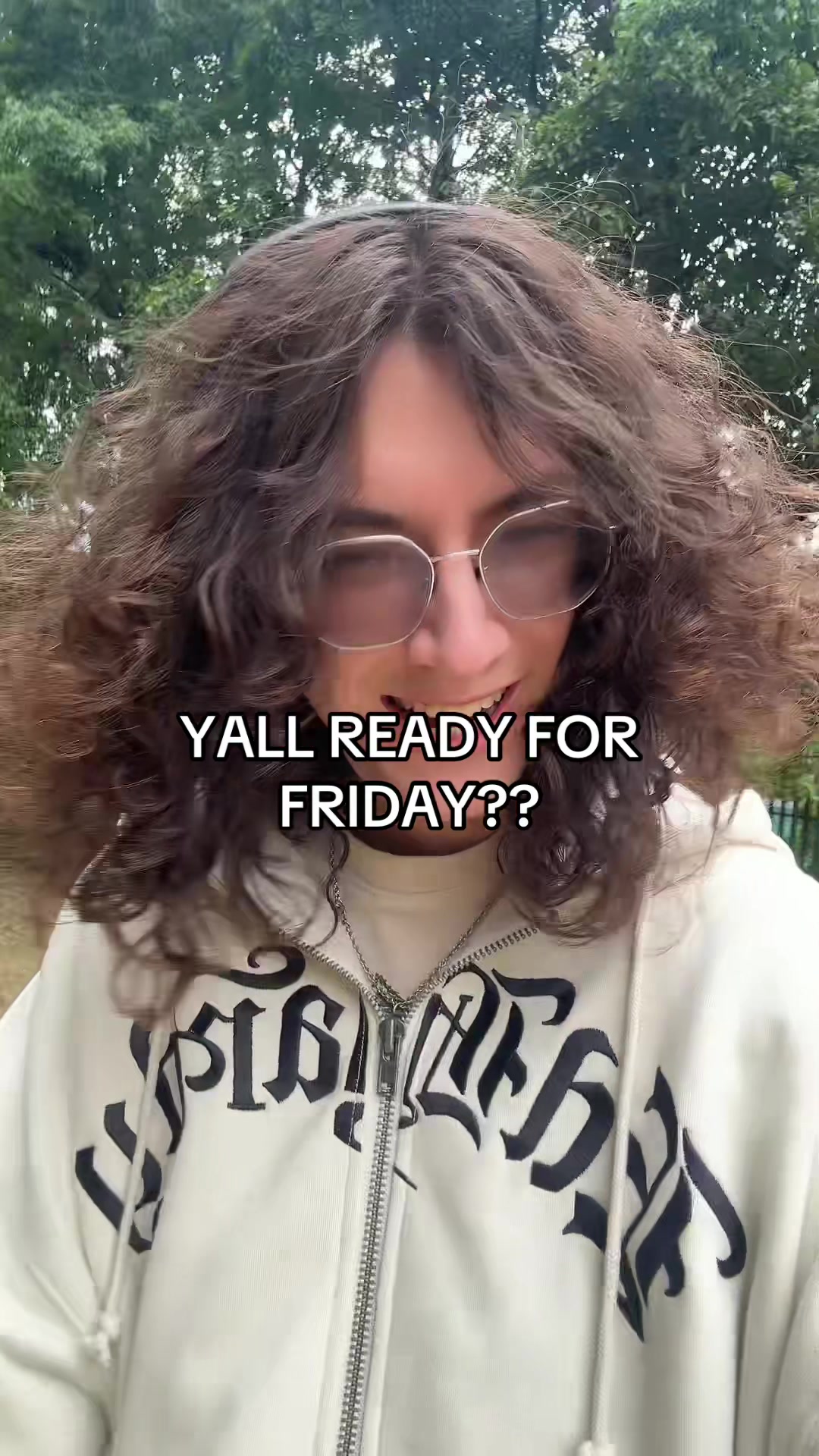 @Vyzer